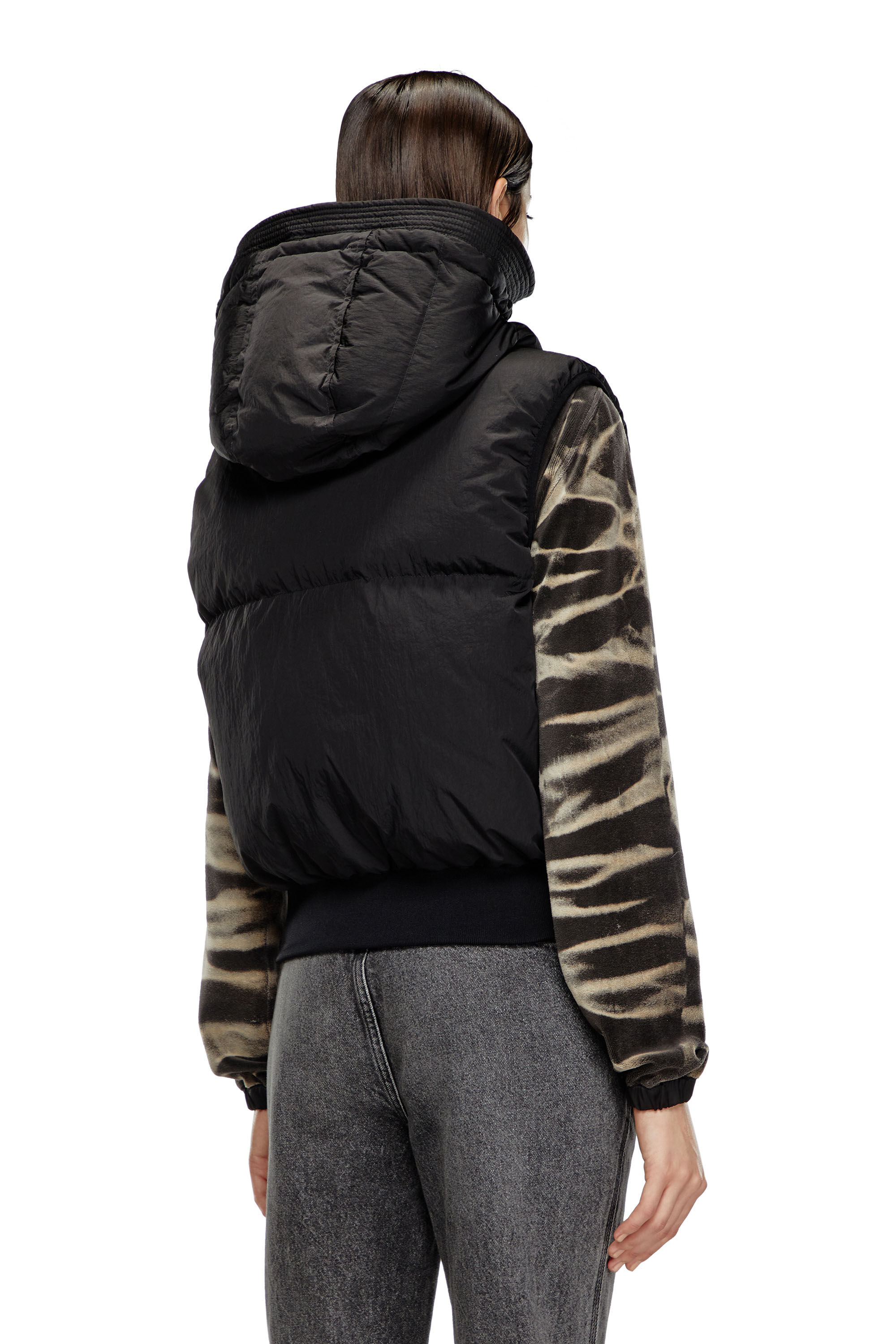 Diesel - W-PEYT-SSL-NEW-P1, Female's Hooded down vest in crinkled nylon in ブラック - 5