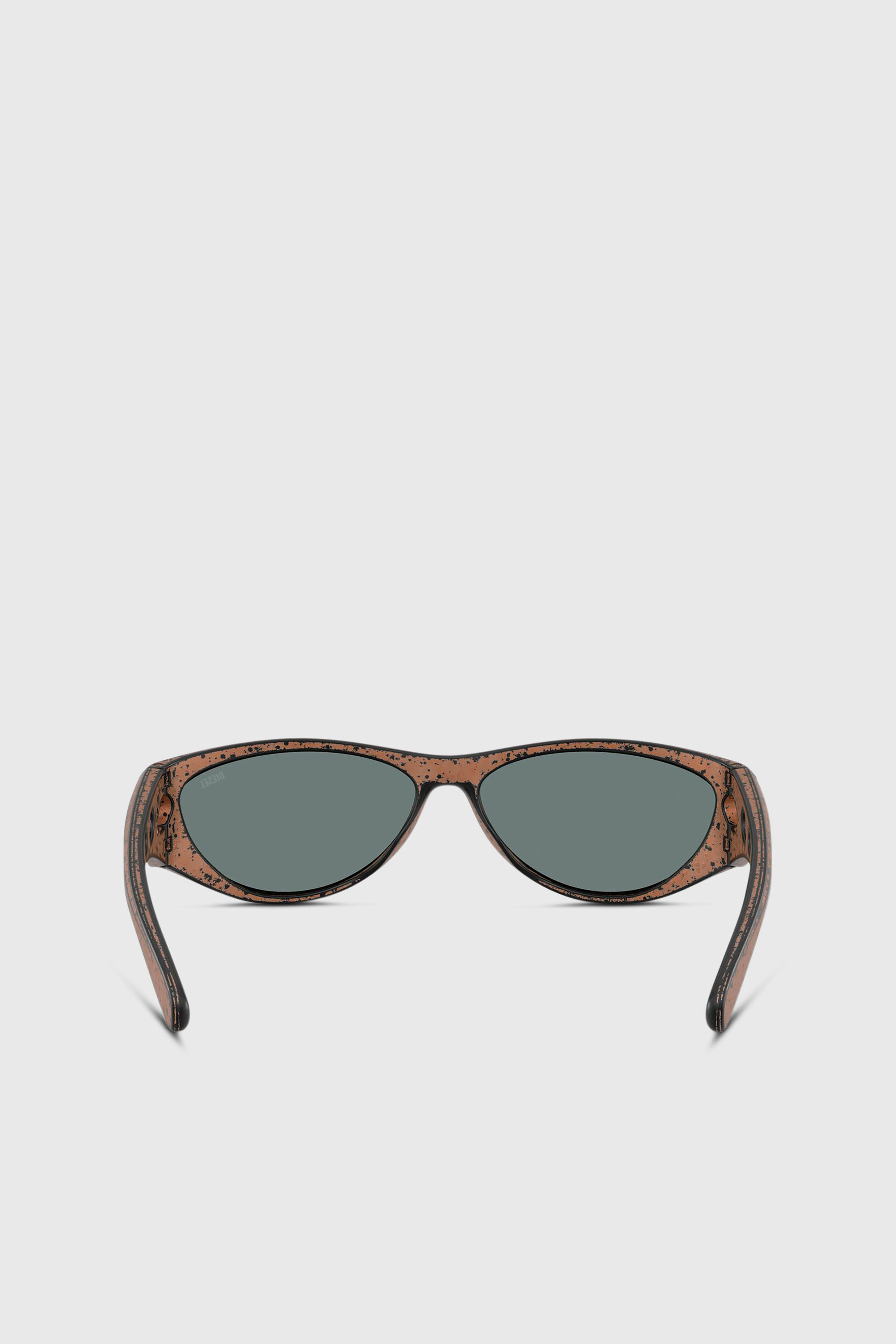 0DL3004U Cat-eye style sunglasses｜ブラウン｜ウィメンズ｜DIESEL