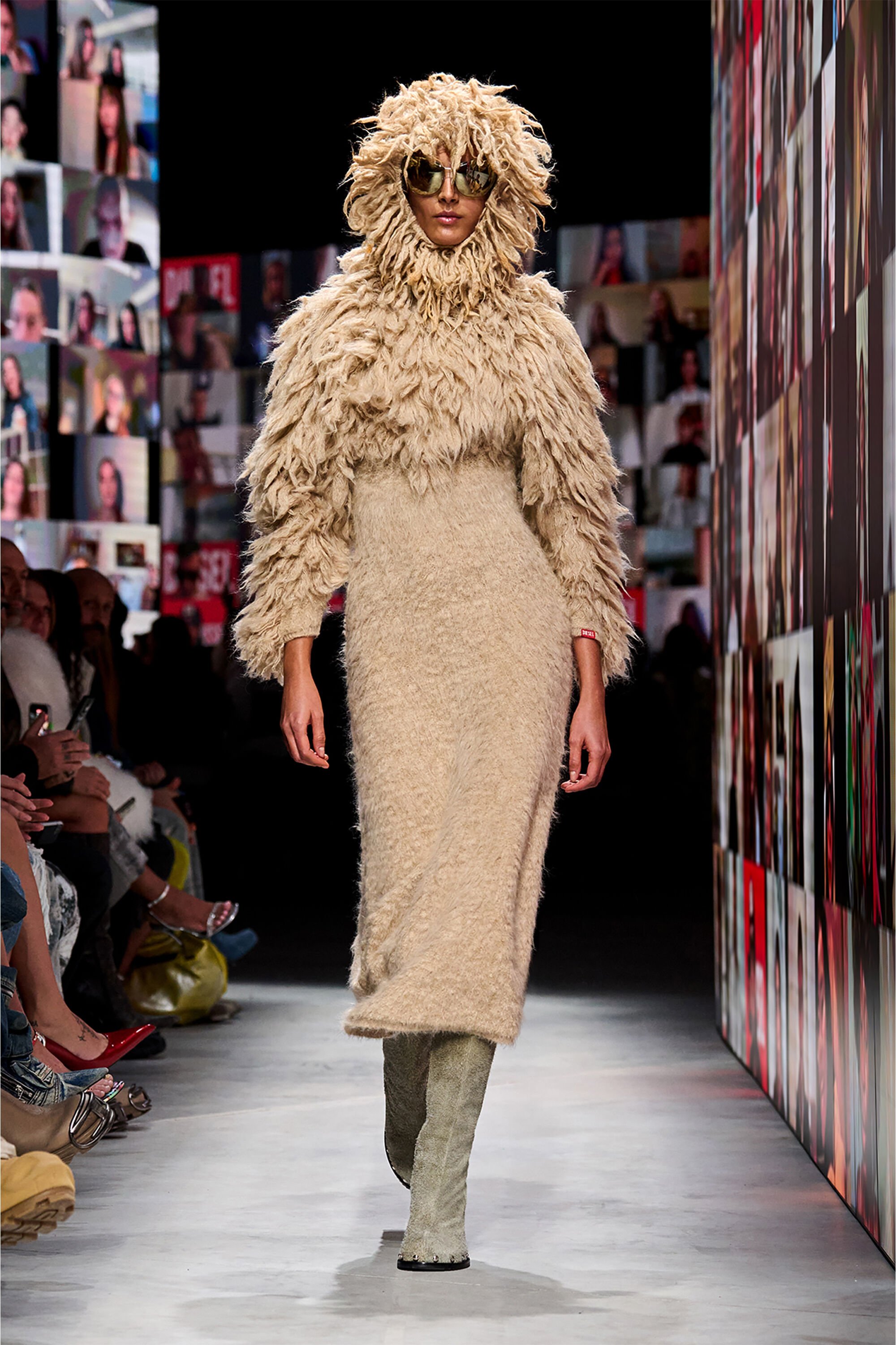 Diesel - M-PACE, Female's Turtleneck dress in shaggy mohair in ベージュ - 5