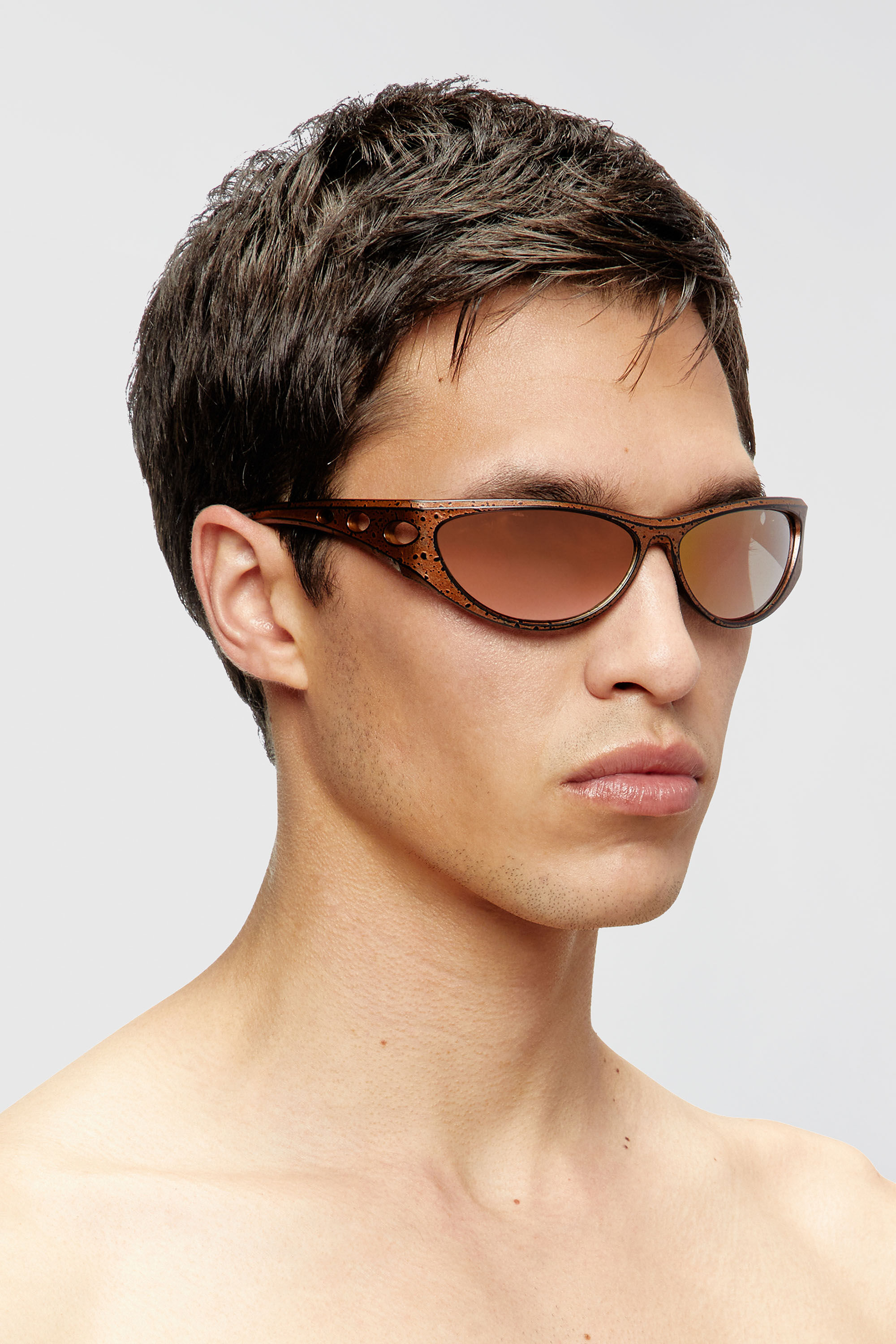 0DL3004U Cat-eye style sunglasses｜ブラウン｜ウィメンズ｜DIESEL