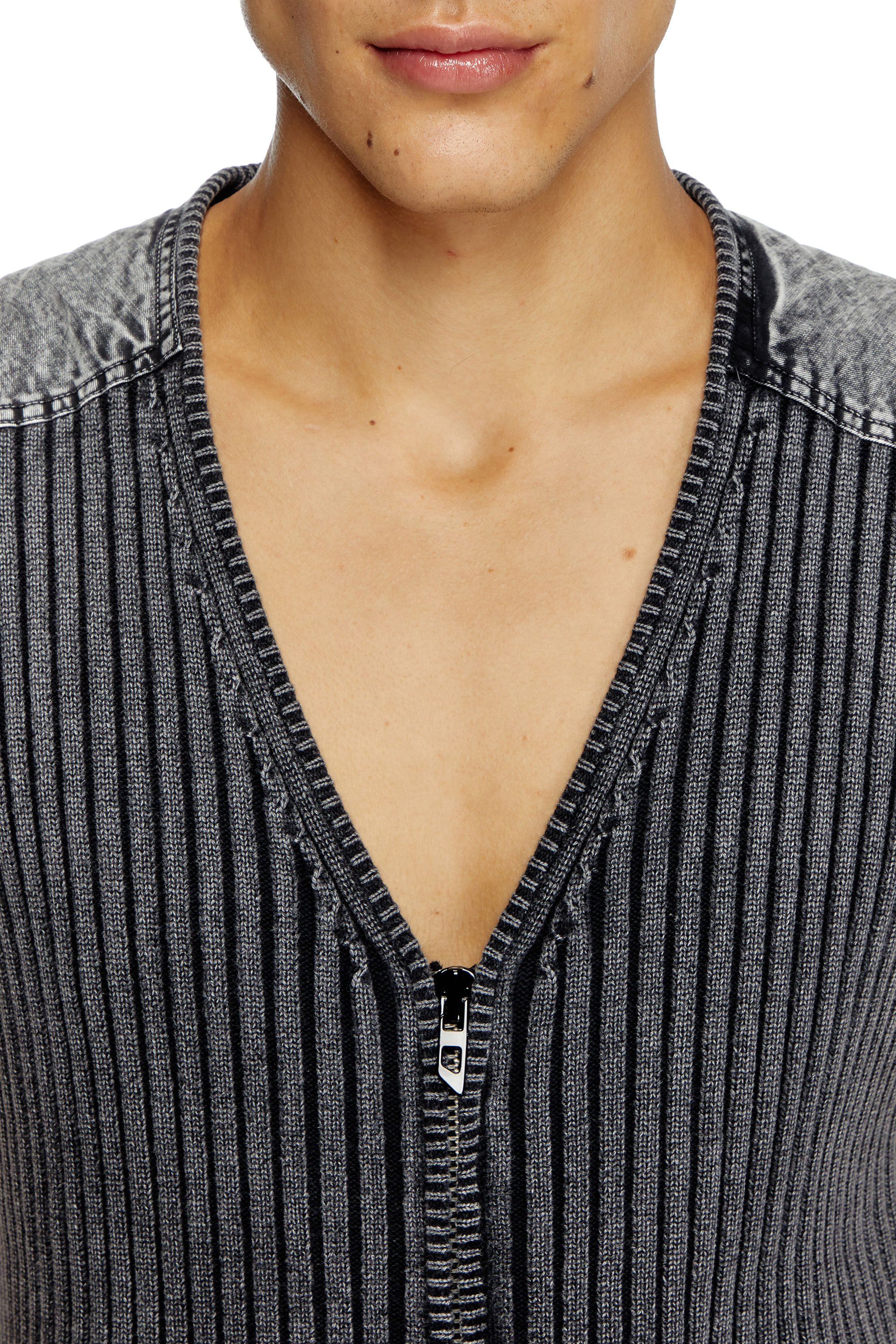 Diesel - K-MARGIE, Male's Utility vest with contrast panels in ダークグレー - 4