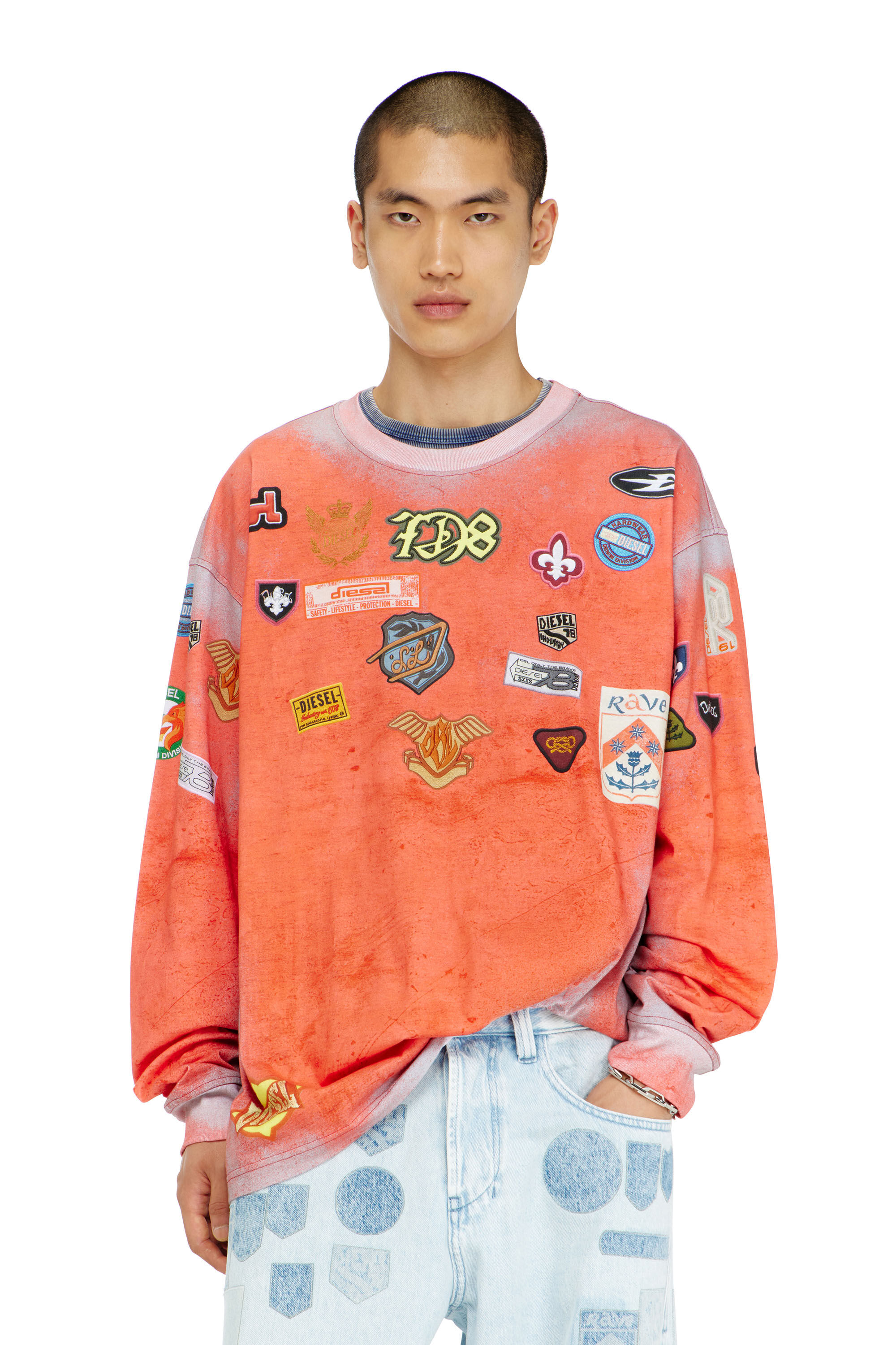 Diesel - T-NORME-LS-PATCHES, Male's 長袖Tシャツ in レッド - 3