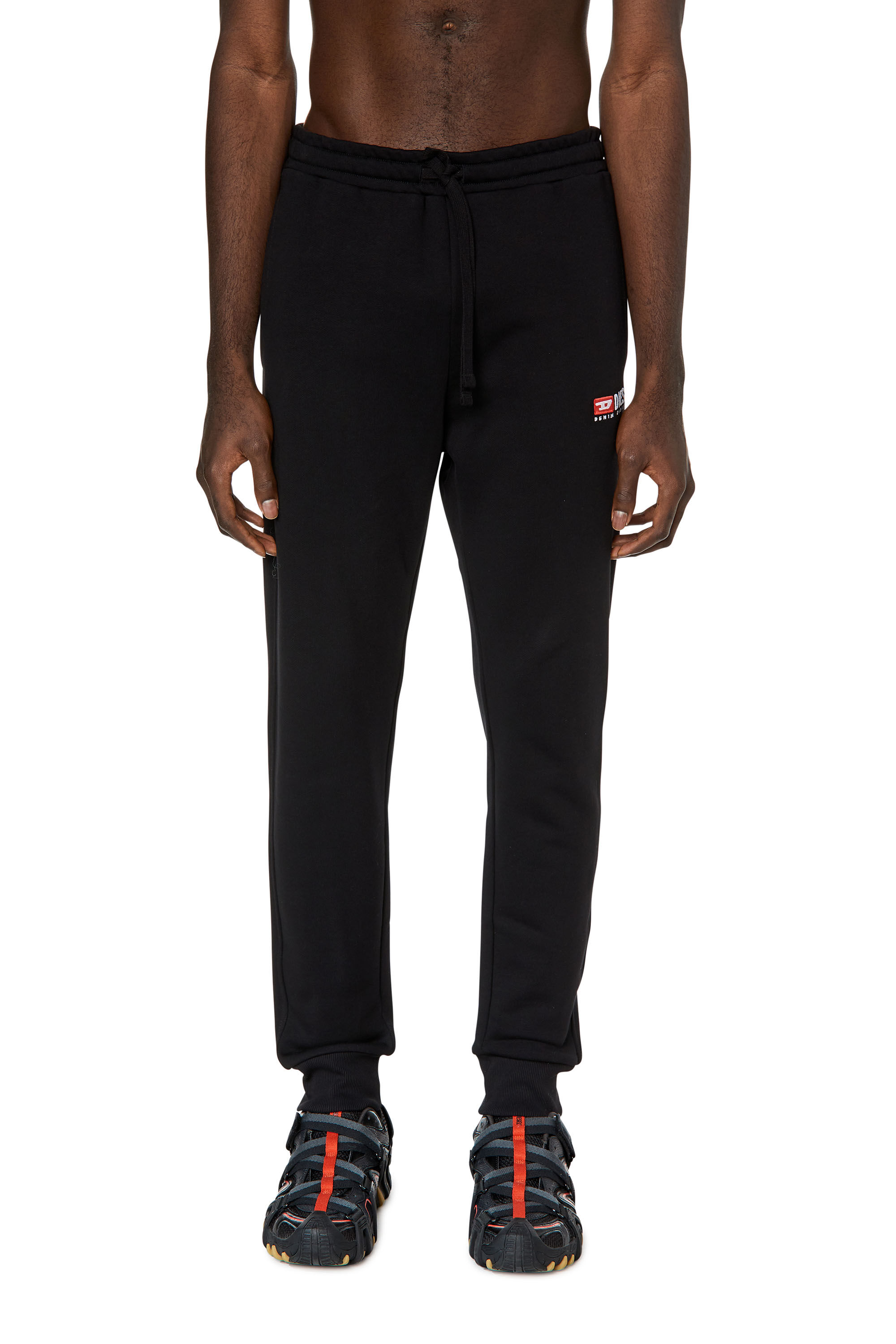 Diesel - P-TARY-DIV, Male's スウェットパンツ パンツ ロゴ in ブラック - 1