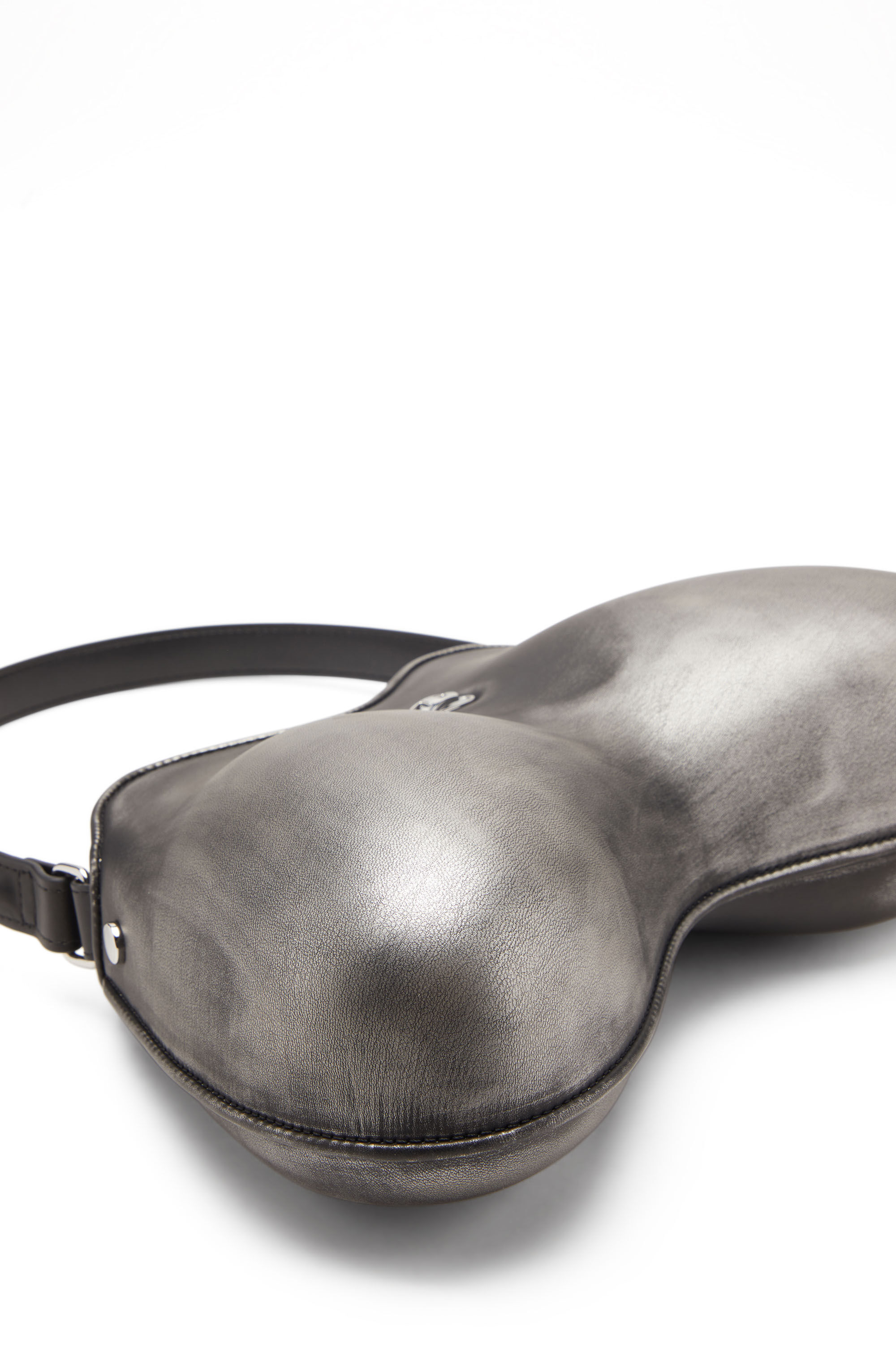 Diesel - DOUBLE-D SHOULDER, Female's Double-D-Rigid shoulder bag in brushed PU in ブラック/シルバー - 5