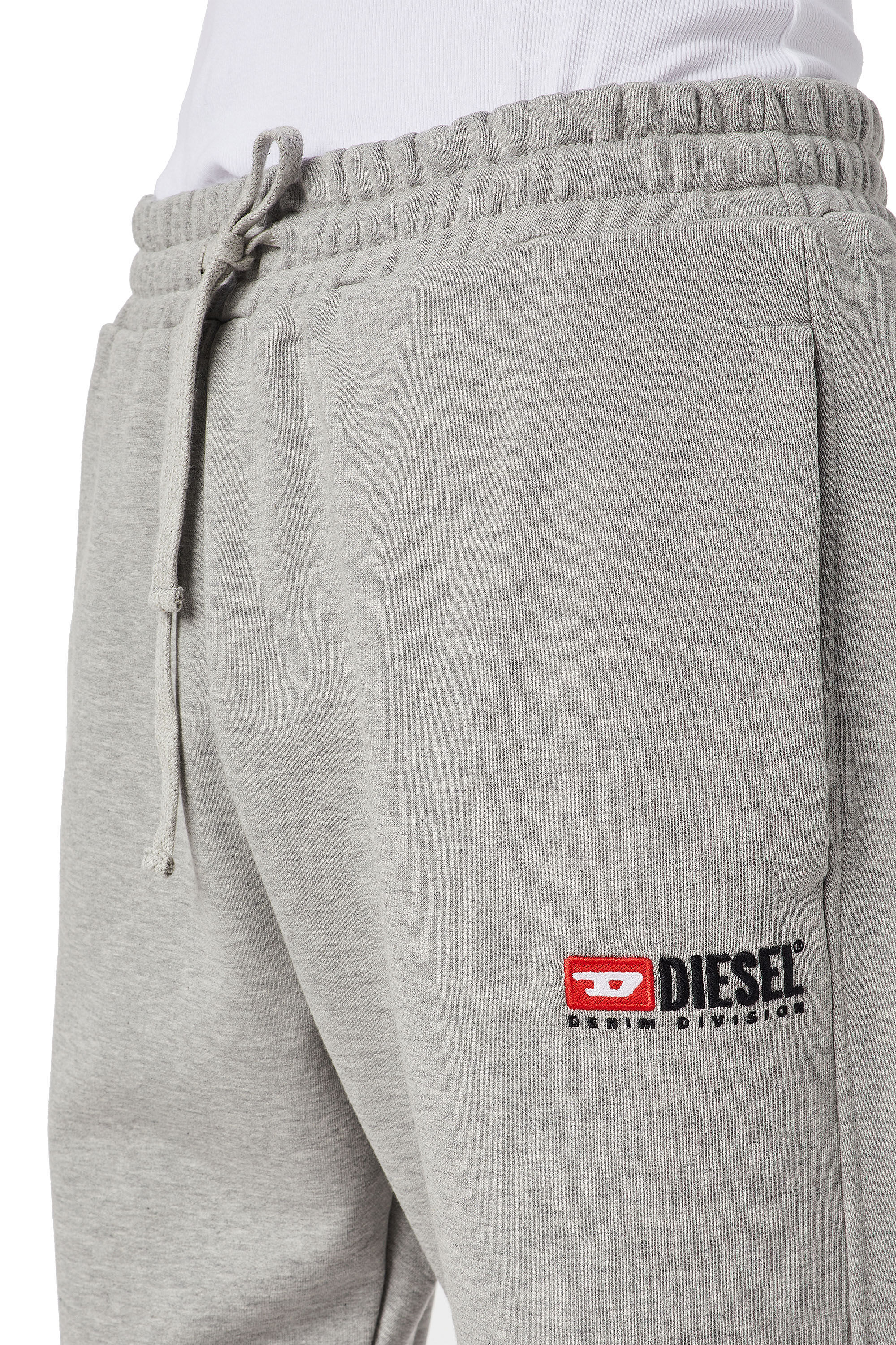 P-TARY-DIV MEN: ロゴスウェットパンツ｜ディーゼル（DIESEL）公式
