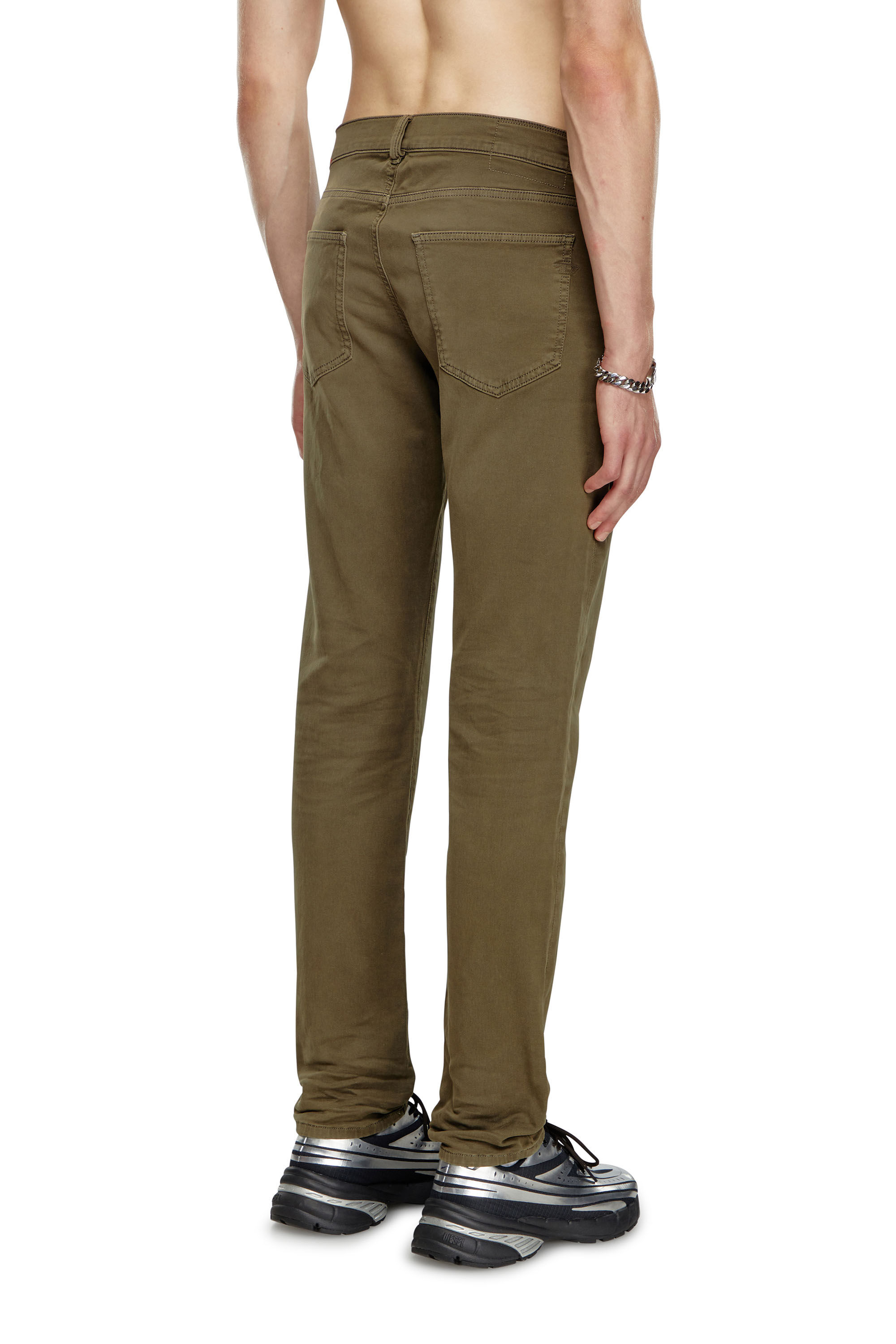 Diesel - Male's Slim 2060 D-Strukt Joggjeans® 0670M, ミリタリーグリーン - 5