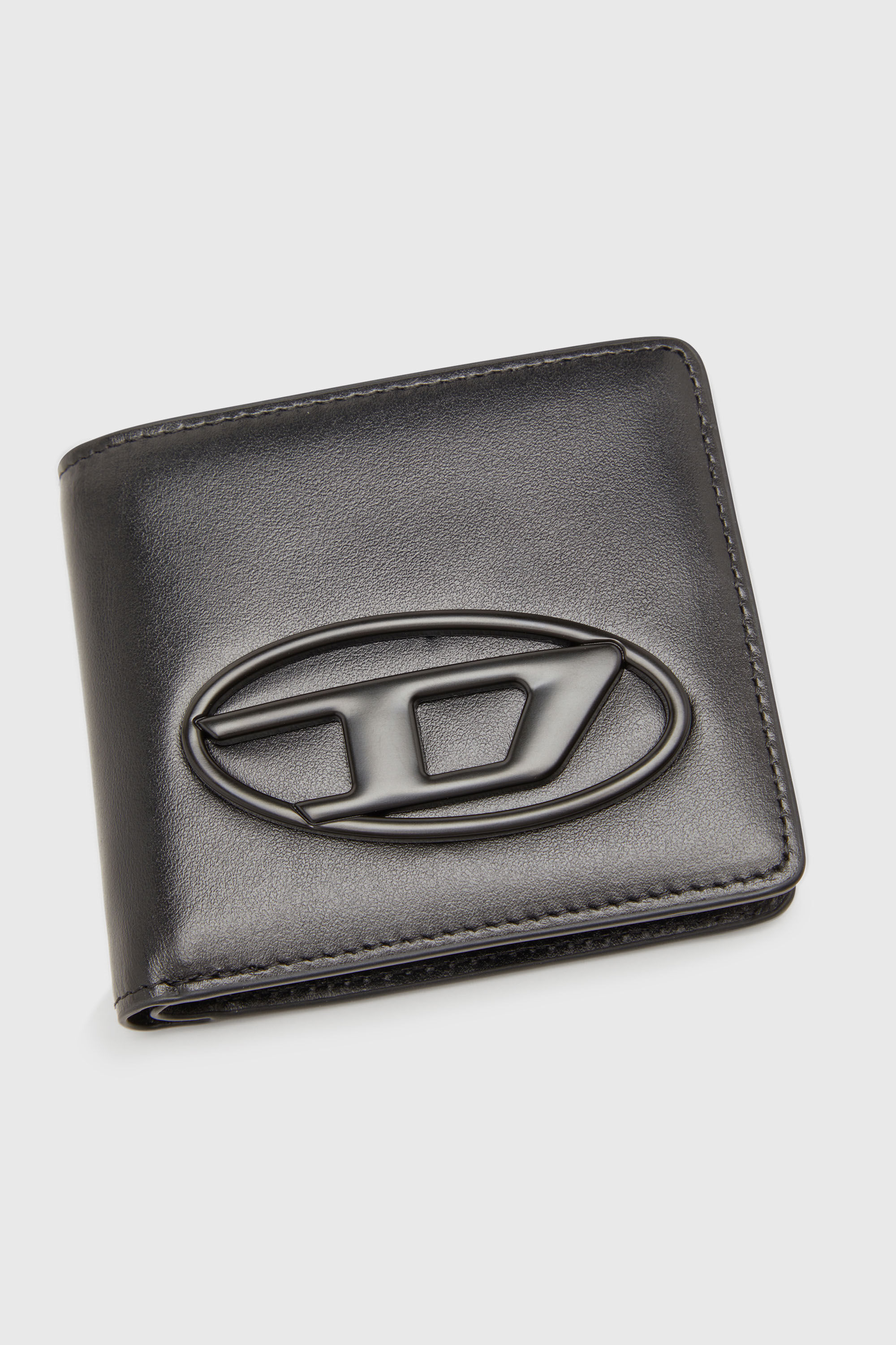 ディーゼル 二つ折り財布 Holi-D 3D ビッグDロゴ レザー ブラック HOLI-D BI FOLD COIN S 3D Bi-fold wallet in leather｜ブラック