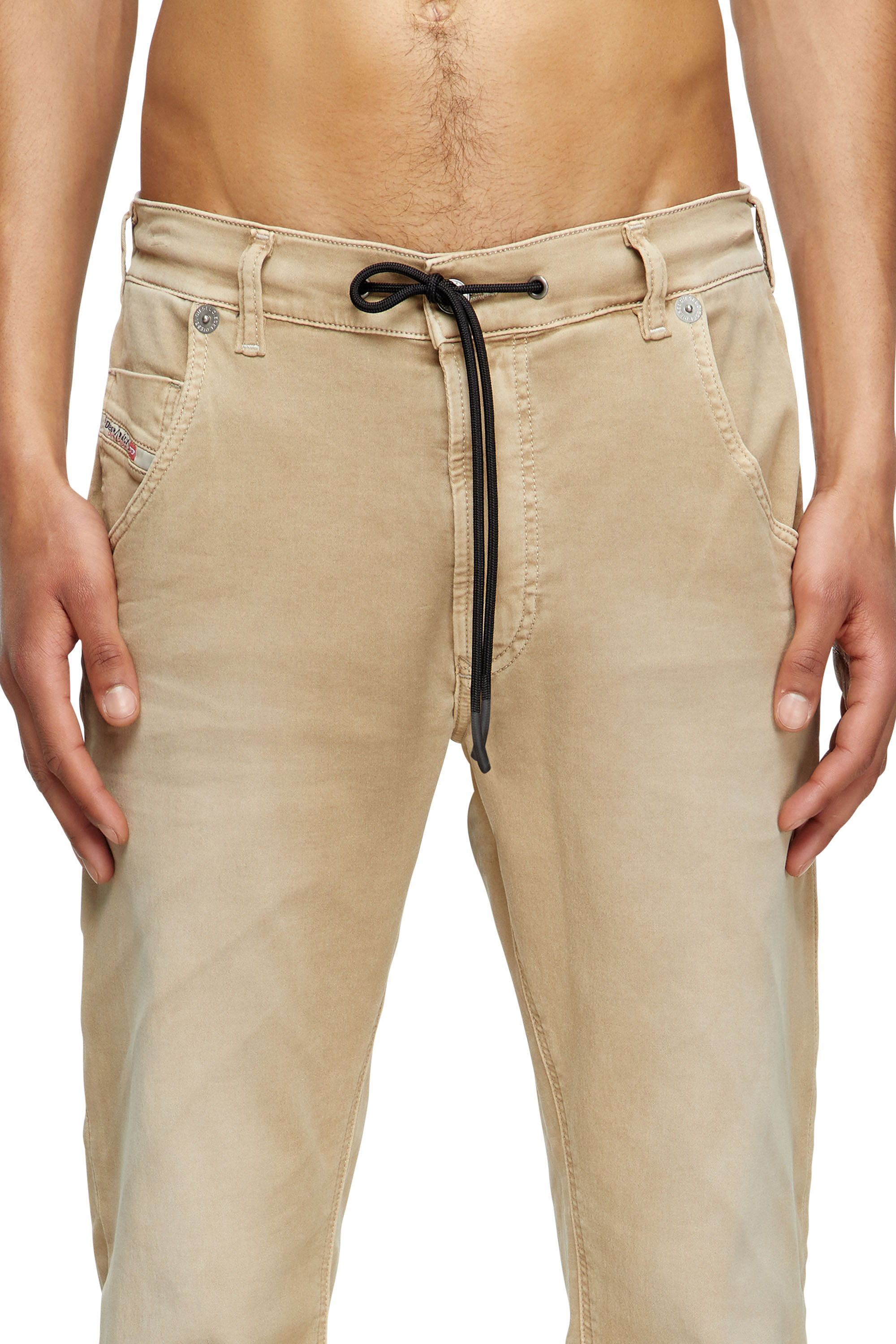 Diesel - Male's Regular 2030 D-Krooley Joggjeans® 0670M, ベージュ - 5