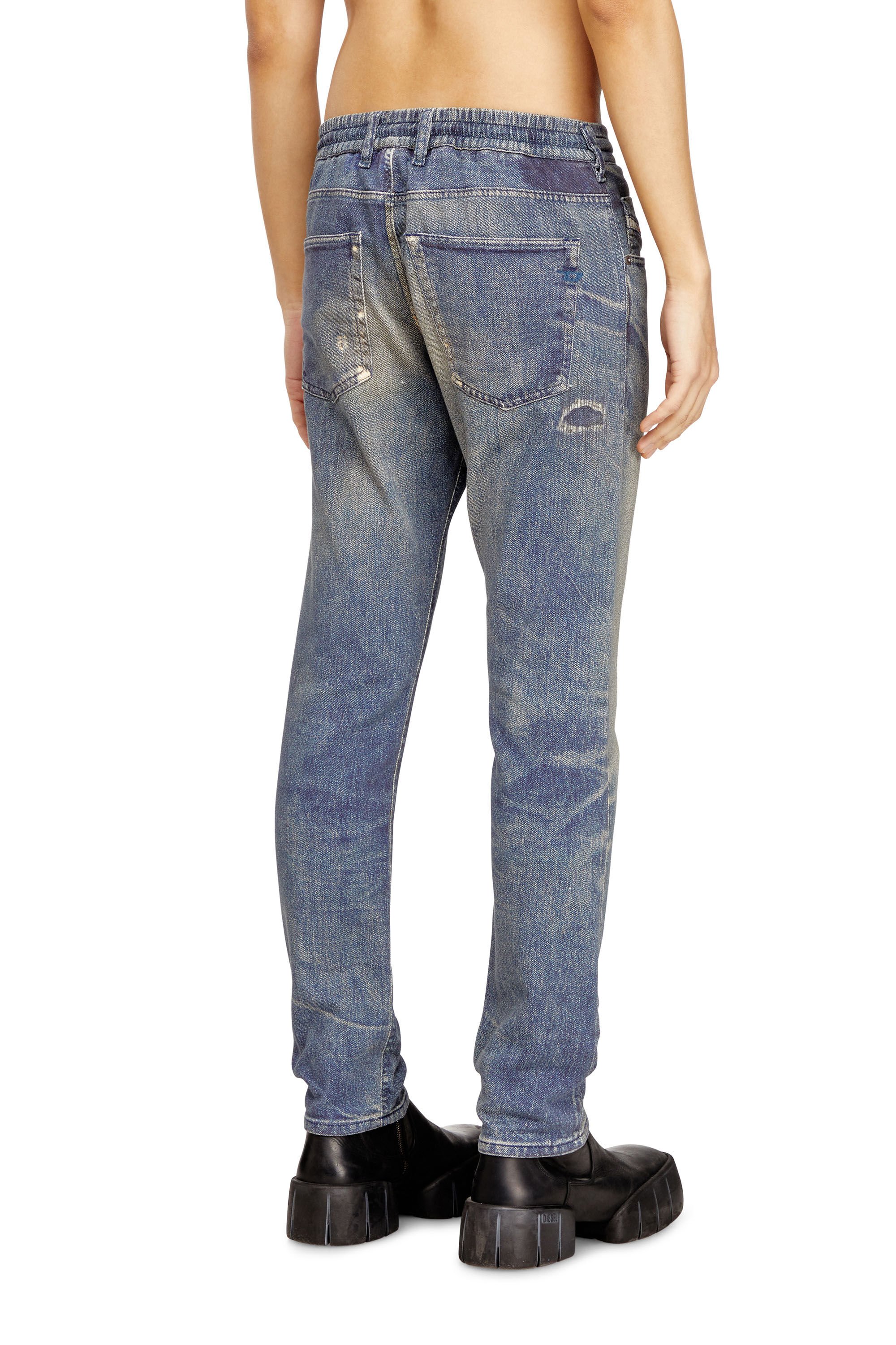 Diesel - Male's Regular 2032 D-Krooley Joggjeans® 068UT, ミディアムブルー - 4