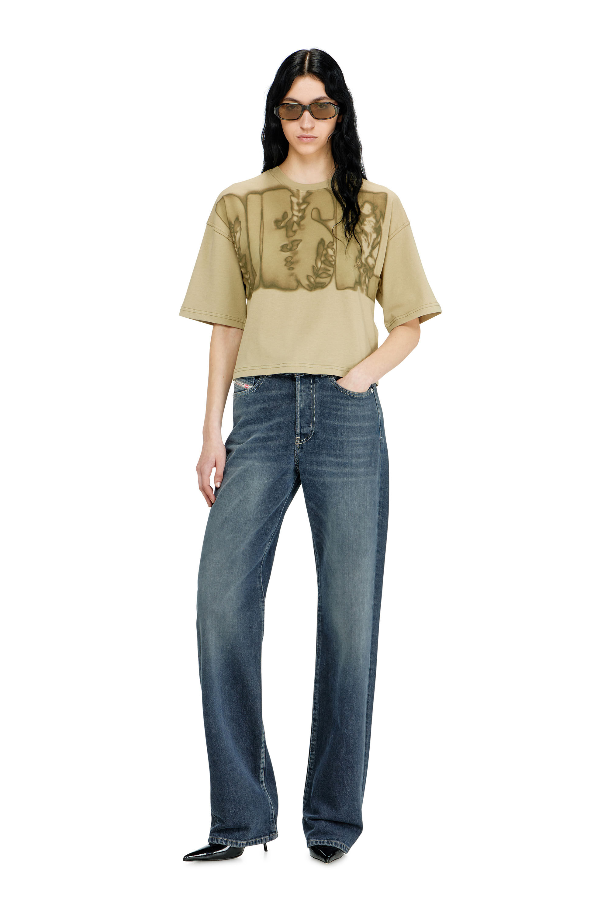 Diesel - T-CROPYN-AA1, Female's Tシャツ in グリーン - 1