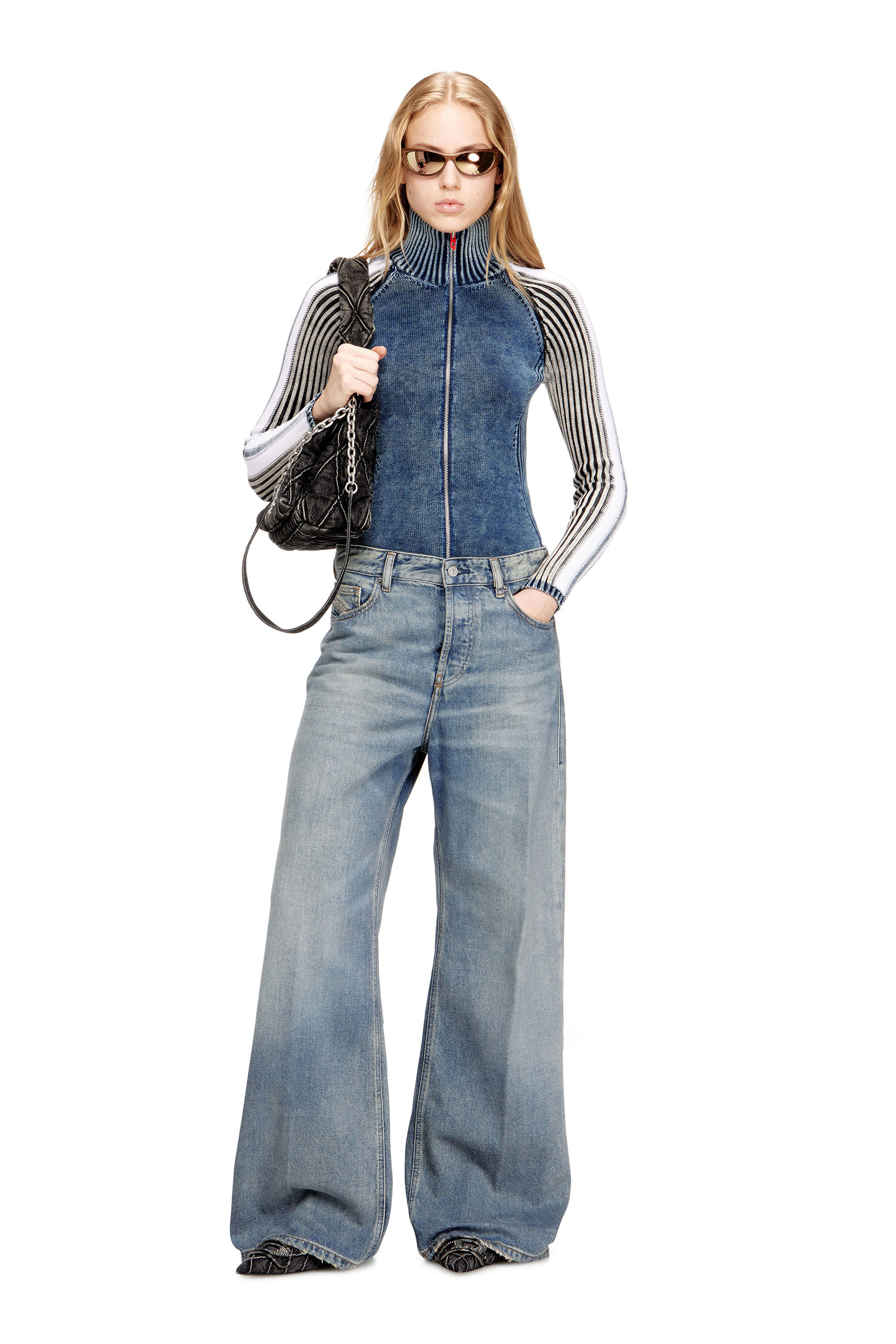 Diesel ウィメンズ バッグ Charm-D Shoulder M bag キルト デニム