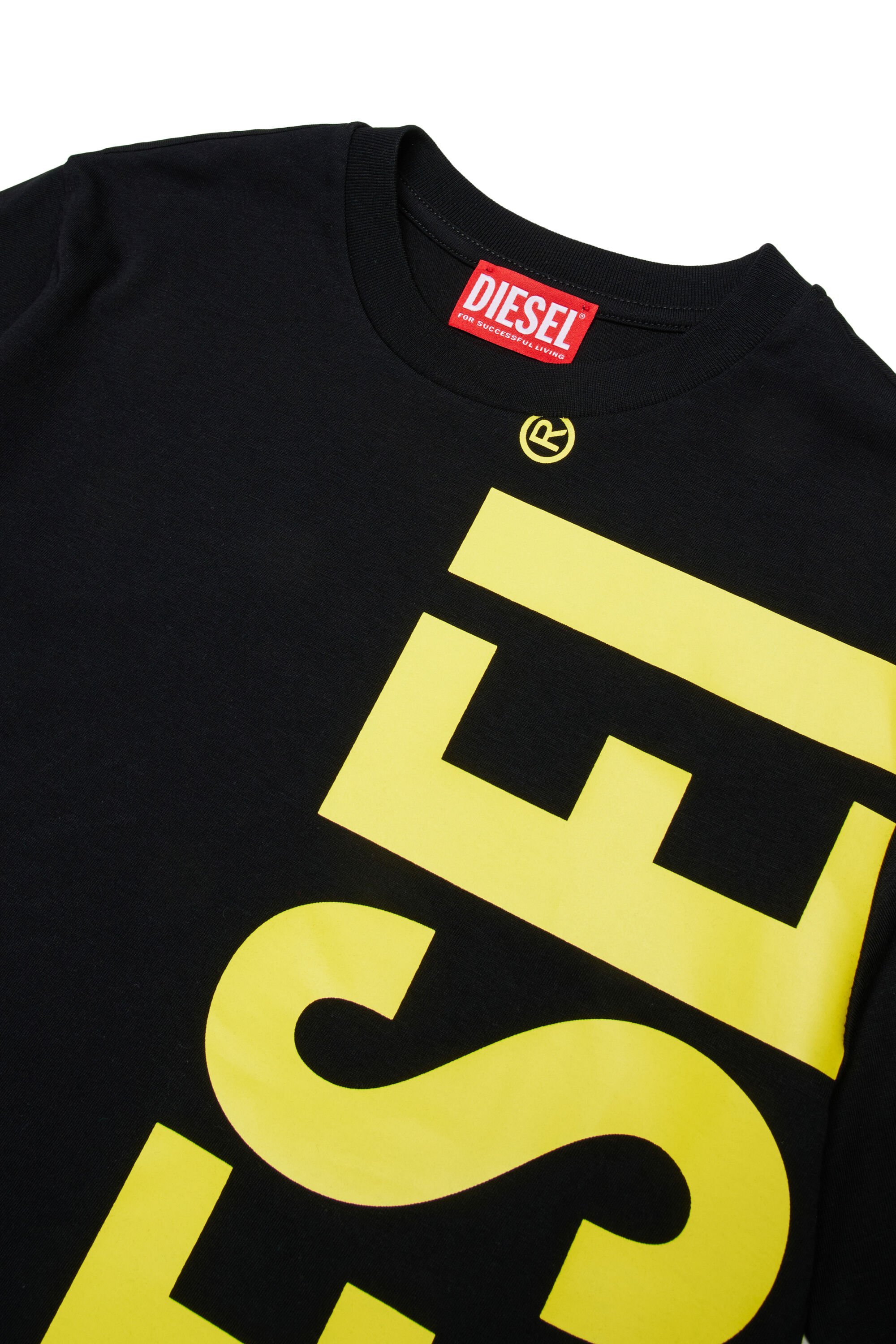 Diesel - MTOMS OVER, Male's Cotton T-shirt with maxi logo print in ブラック - 3