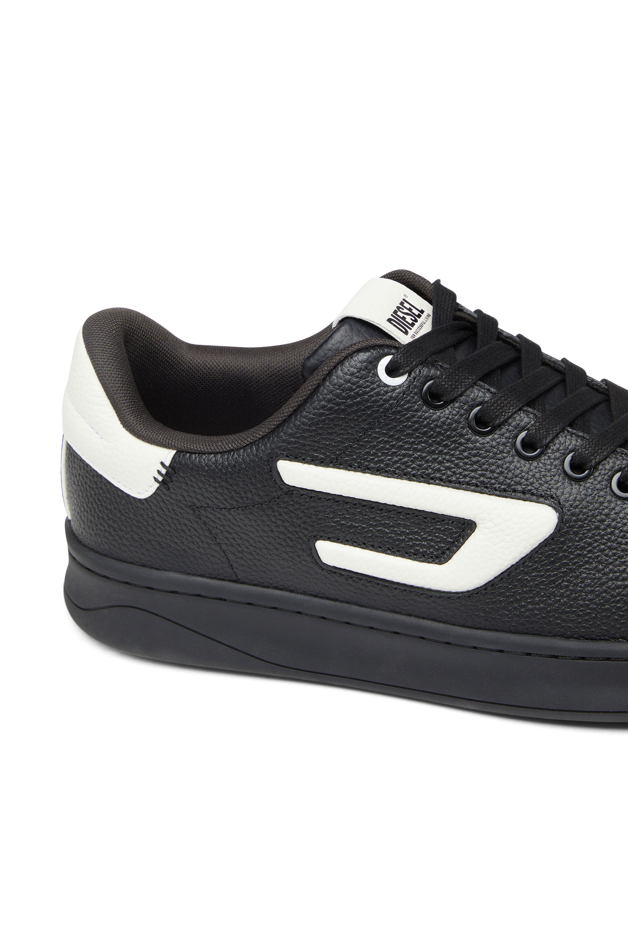 Diesel - S-ATHENE LOW, Male's カウレザー ローカットスニーカー - S-Athene Low in ブラック/ホワイト - 7