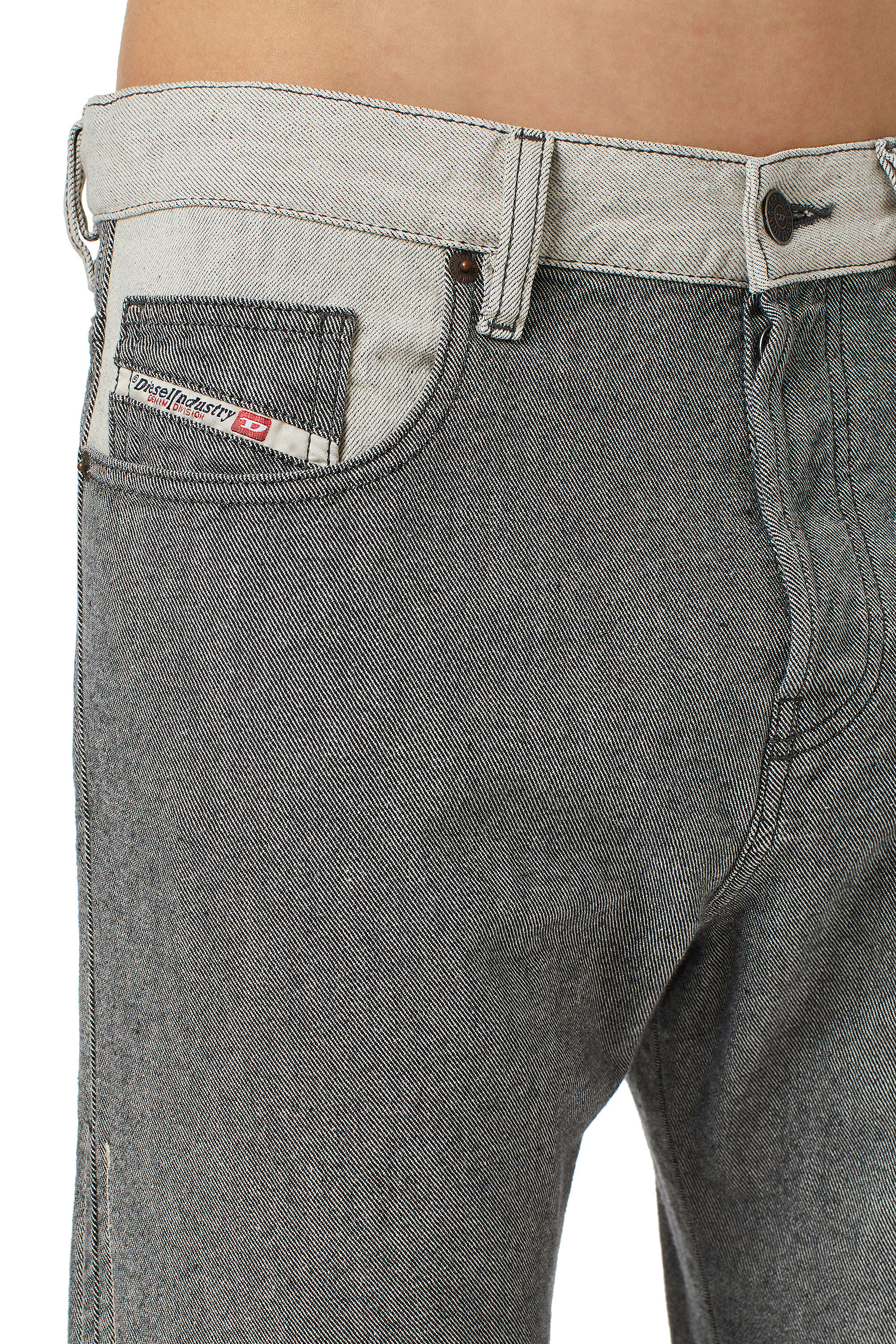 Diesel - 2020 D-Viker 09D03 Straight Jeans, 02 - Image 4