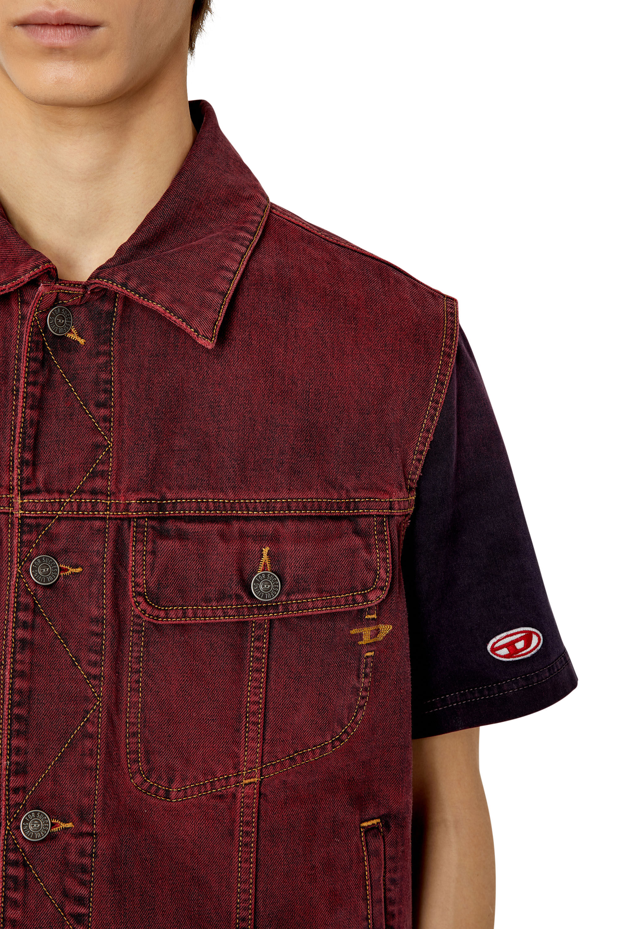 Diesel - CL-D-BARCY-SM, Male's Regular-fit sleeveless trucker jacket in レッド - 4