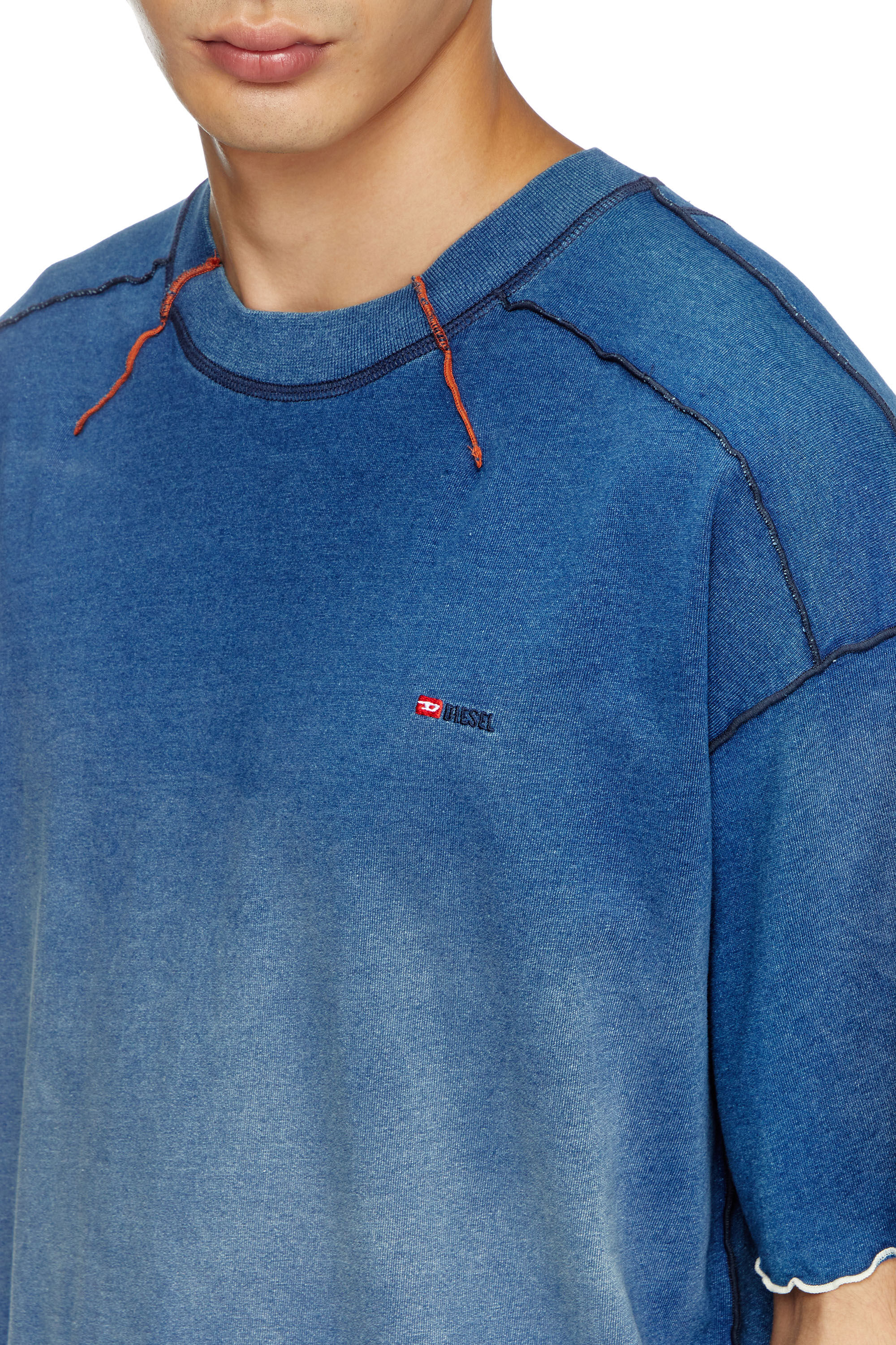 T-CRAO-BOXT Faded T-shirt with micro logo｜ブルー｜メンズ