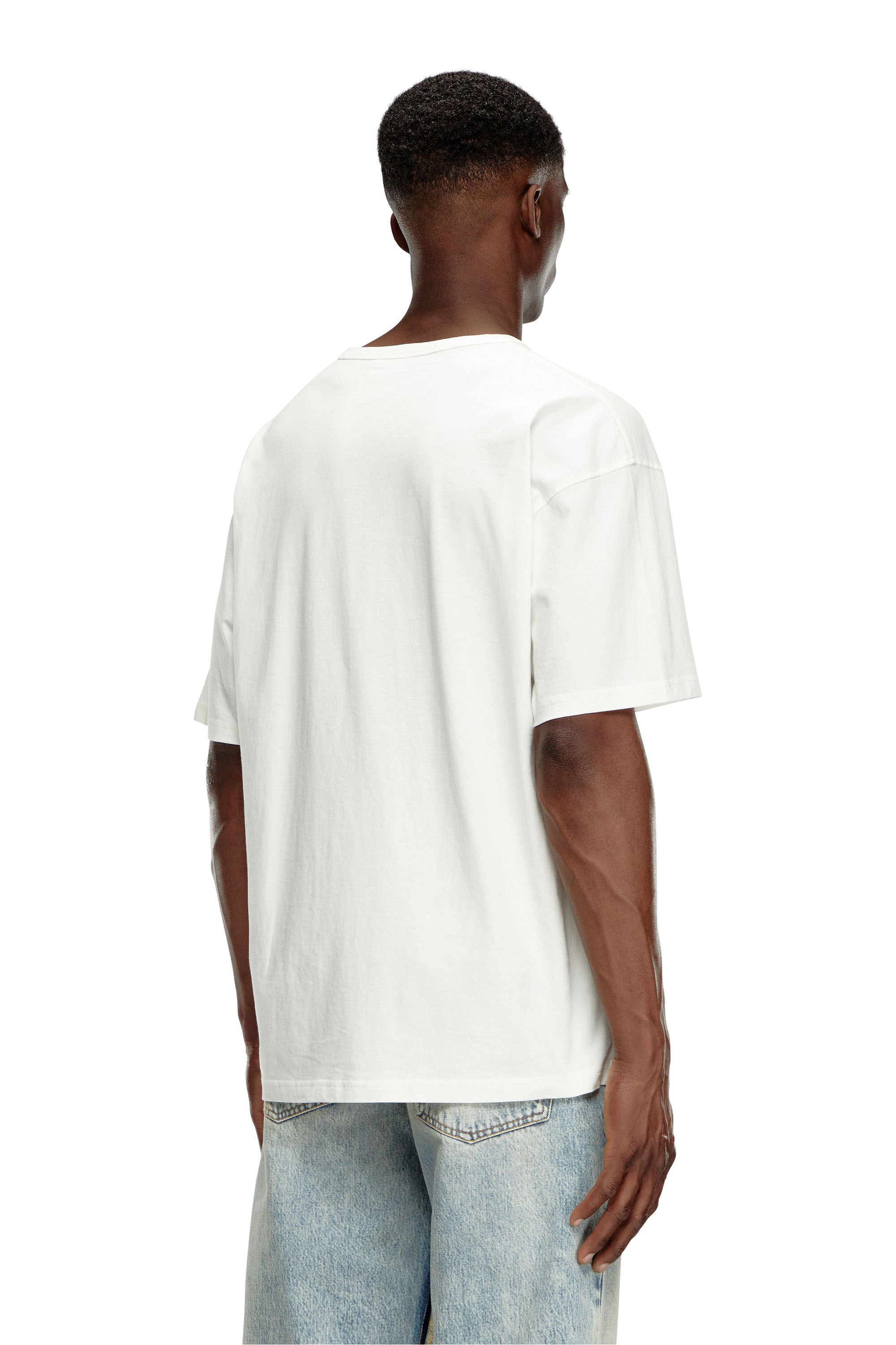 Diesel - T-BOXT-Q16, Male's Long-sleeve T-shirt with printed patch in ホワイト - 4