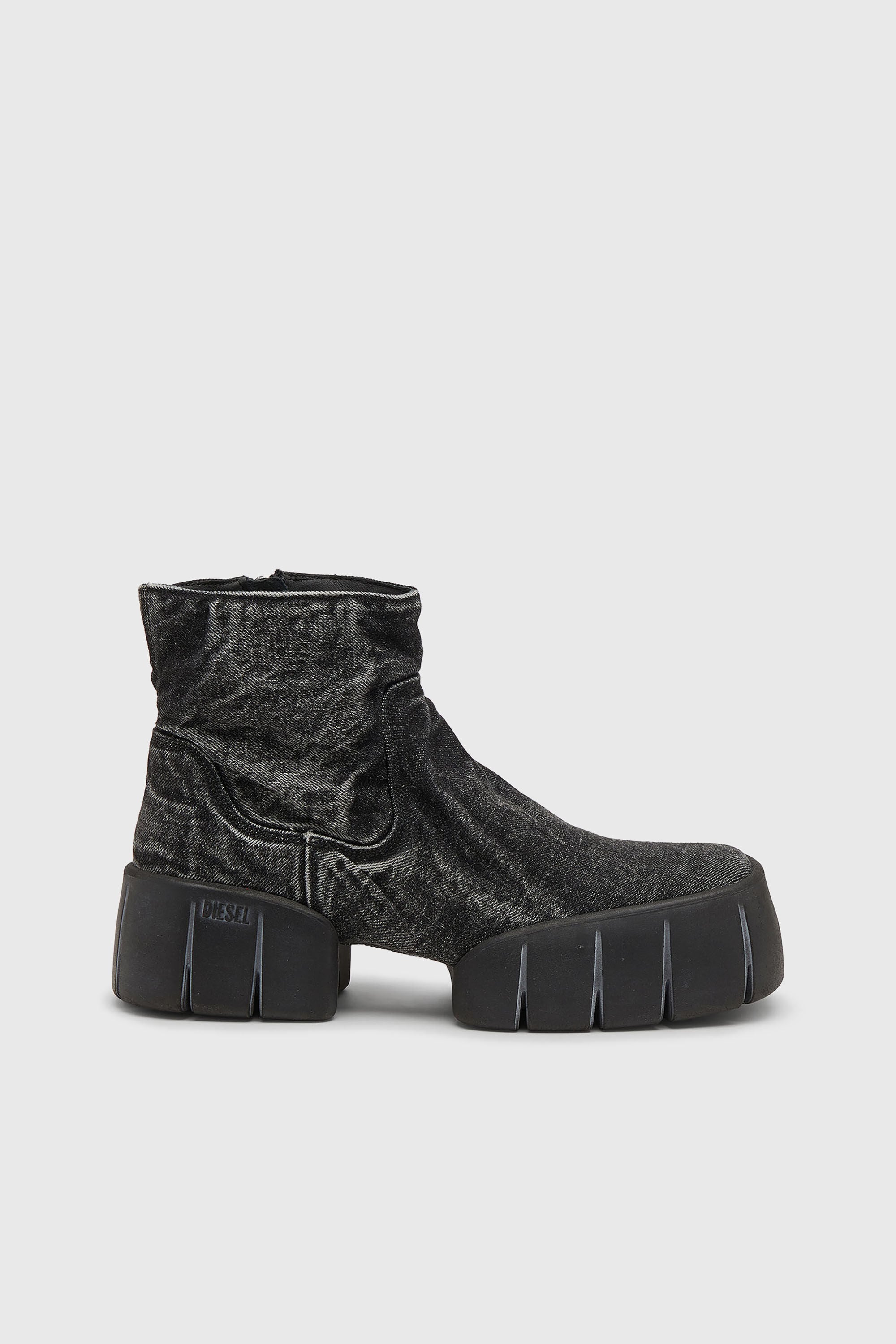 Diesel - D-TEX BT, Male's ブーツ in ブラック - 1