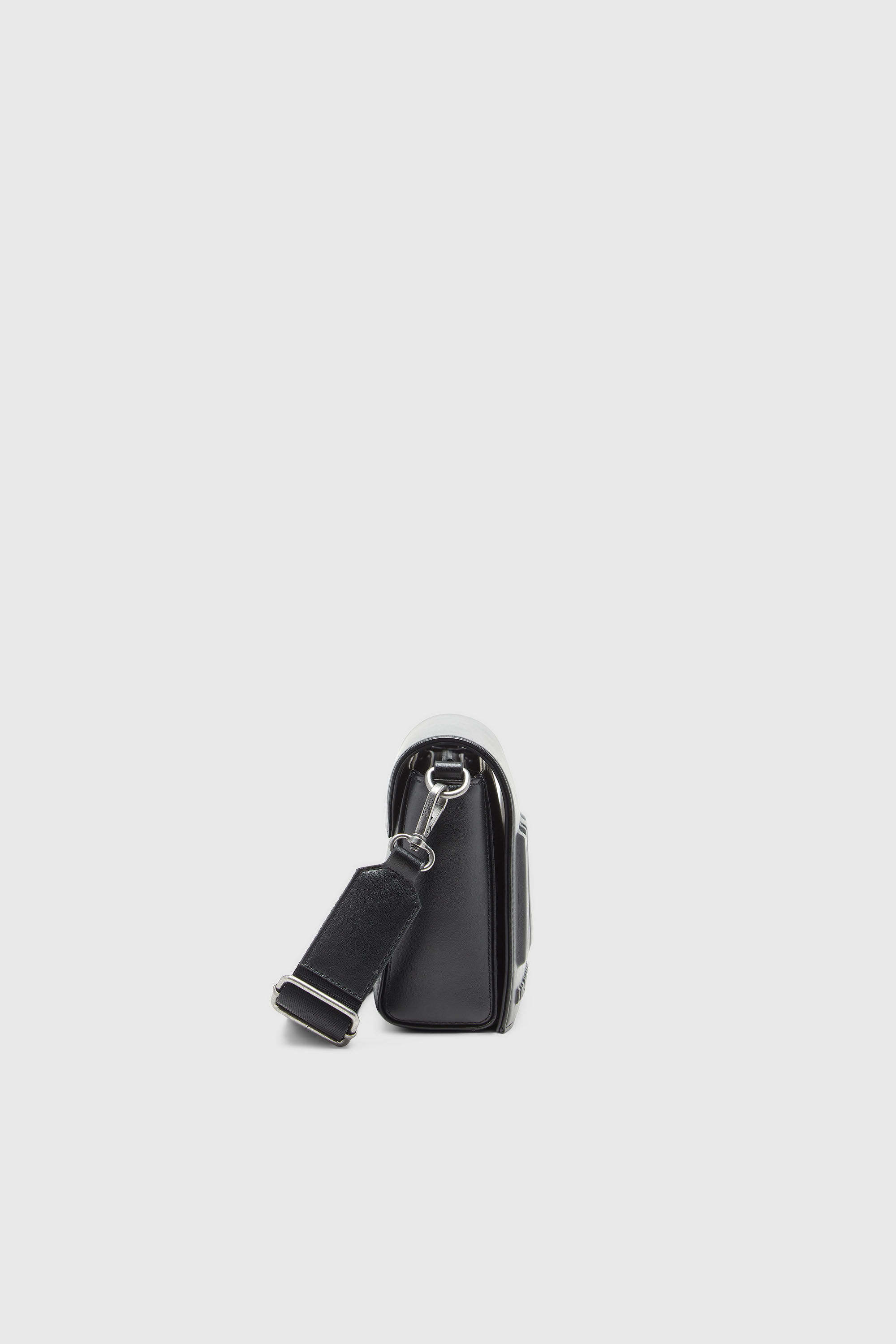 DSL 3D CAMERA BAG X カメラバッグ｜ブラック｜ウィメンズ｜DIESEL