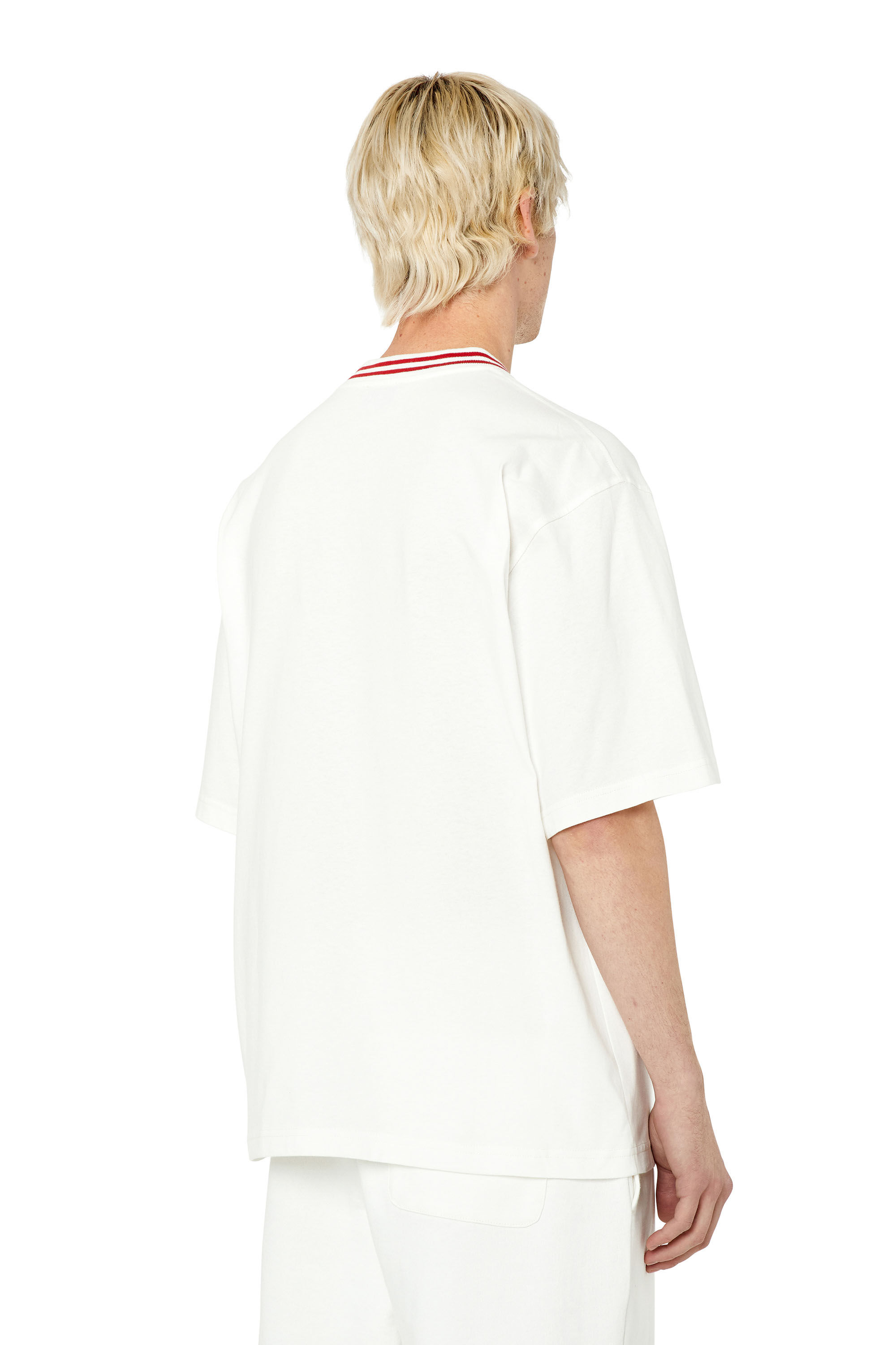 Diesel - T-KROWN, Male's Tシャツ クラウン ロゴ ルーズフィット in ホワイト - 5