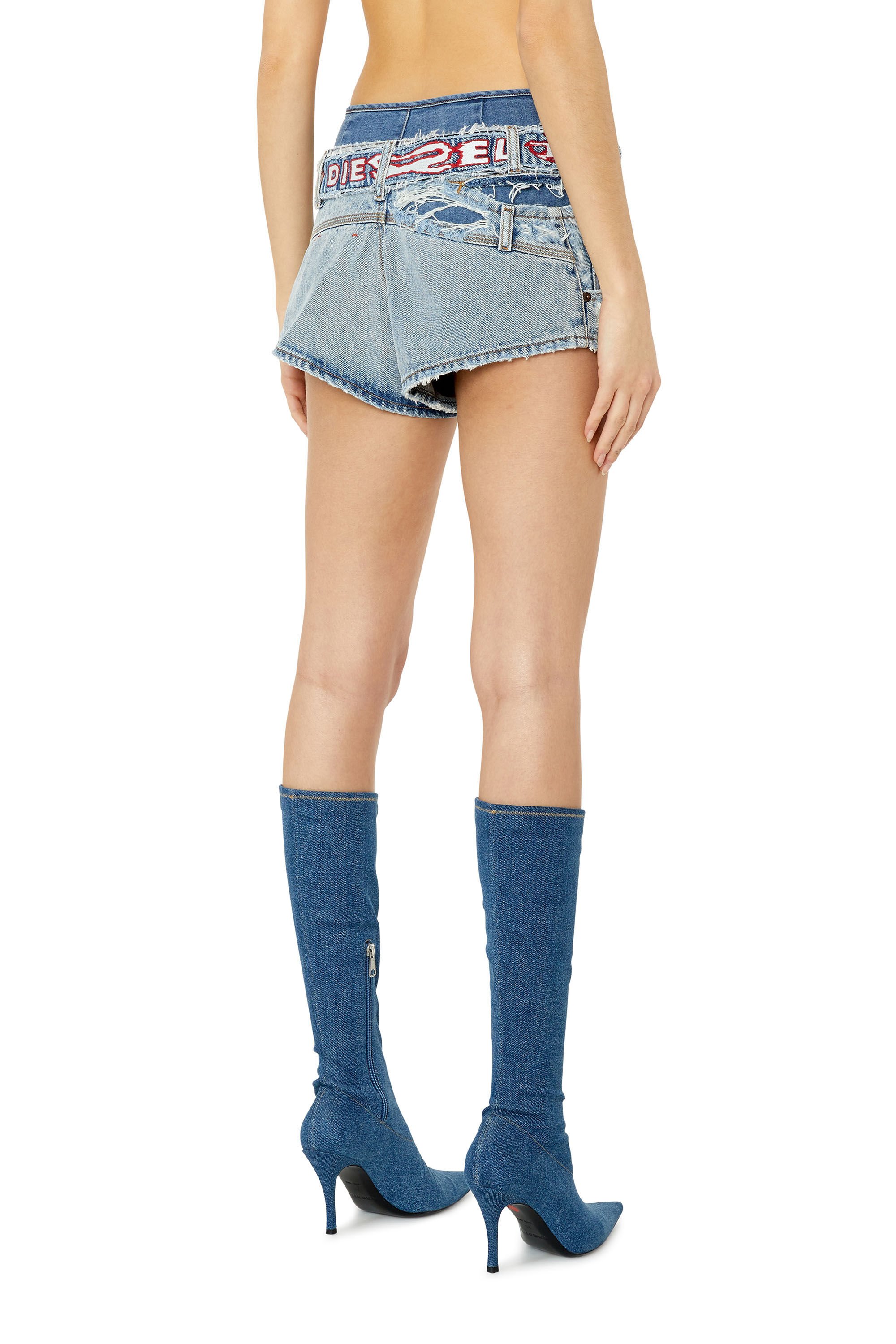 Diesel - DE-MONKER, Female's SS23  デニム ショートパンツ デストロイ in ライトブルー - 5