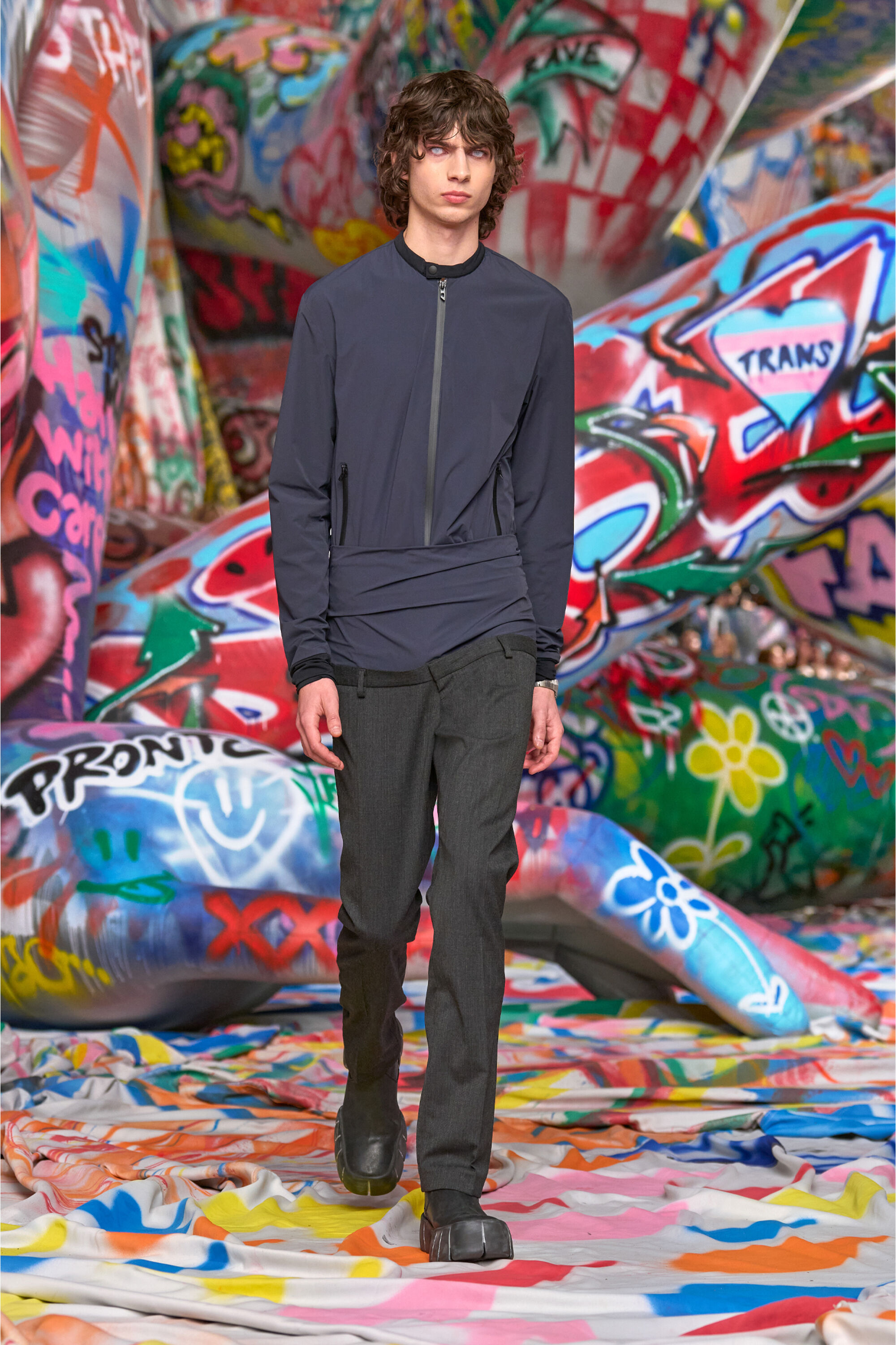 Diesel - P-AUREL-1, Male's Wool trousers with stretch waist in ダークグレー - 5