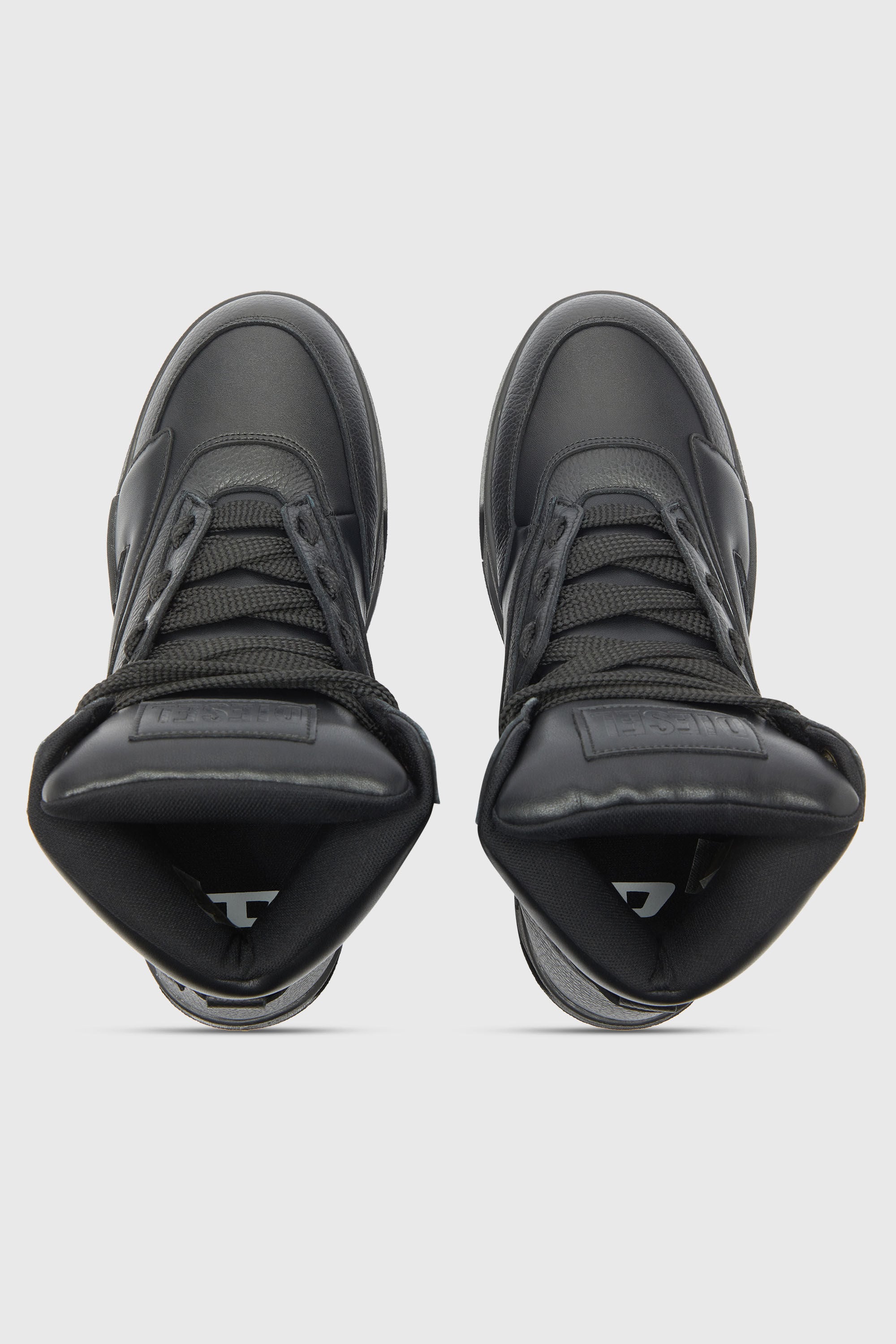 Diesel - S-D-OLLIE MID, Male's ミッドカットスニーカー in ブラック - 5