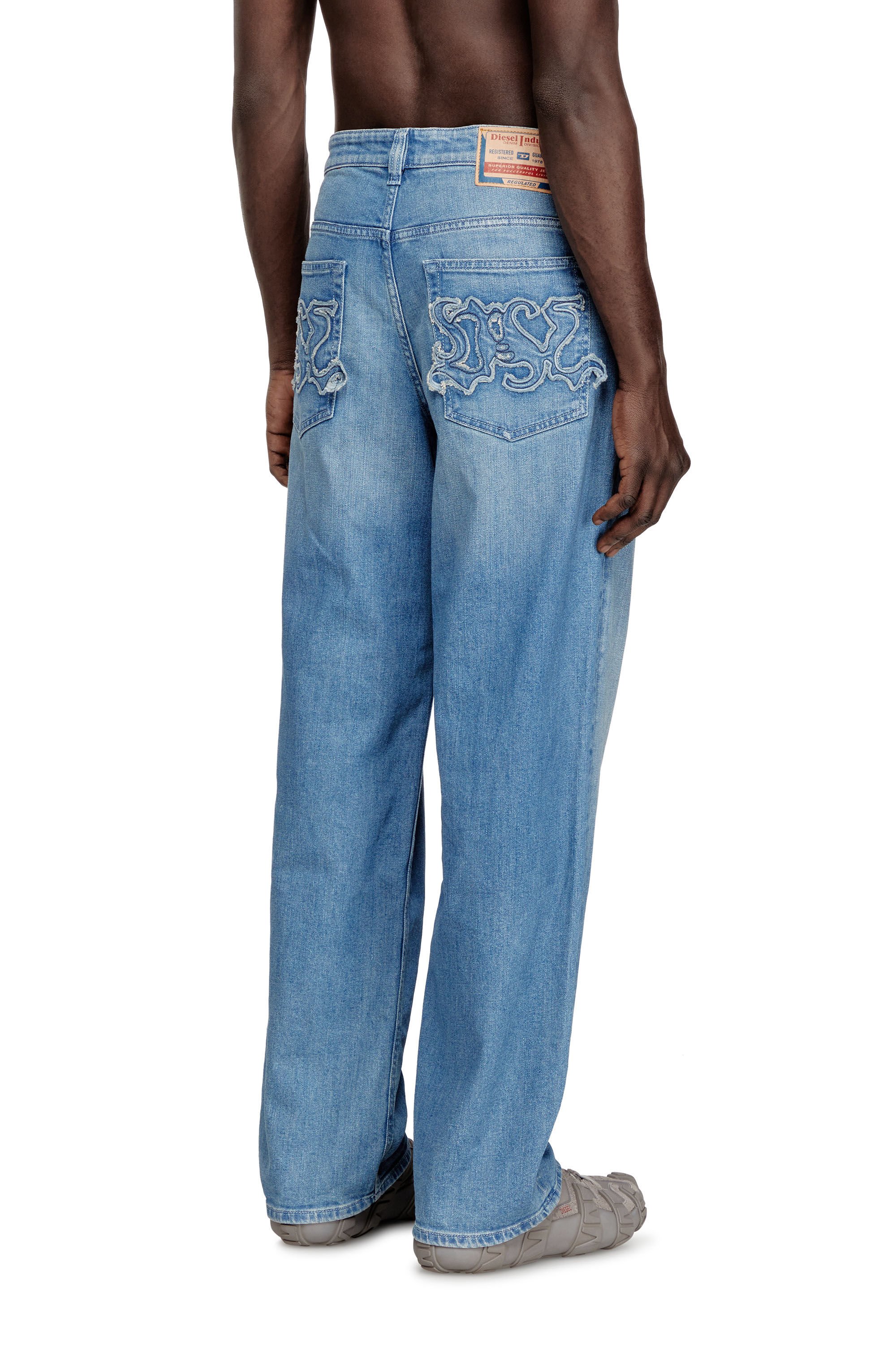 Diesel - Male's Relaxed Jeans 2001 D-Macro 09Q18, ライトブルー - 4