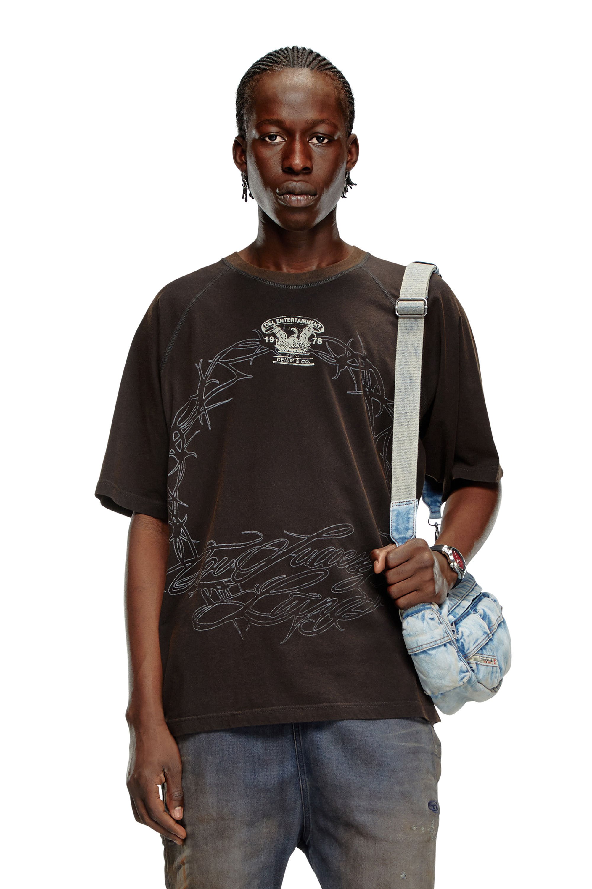 Diesel - T-ROXT-Q1, Male's T-shirt with inside-out print in ブラック - 3