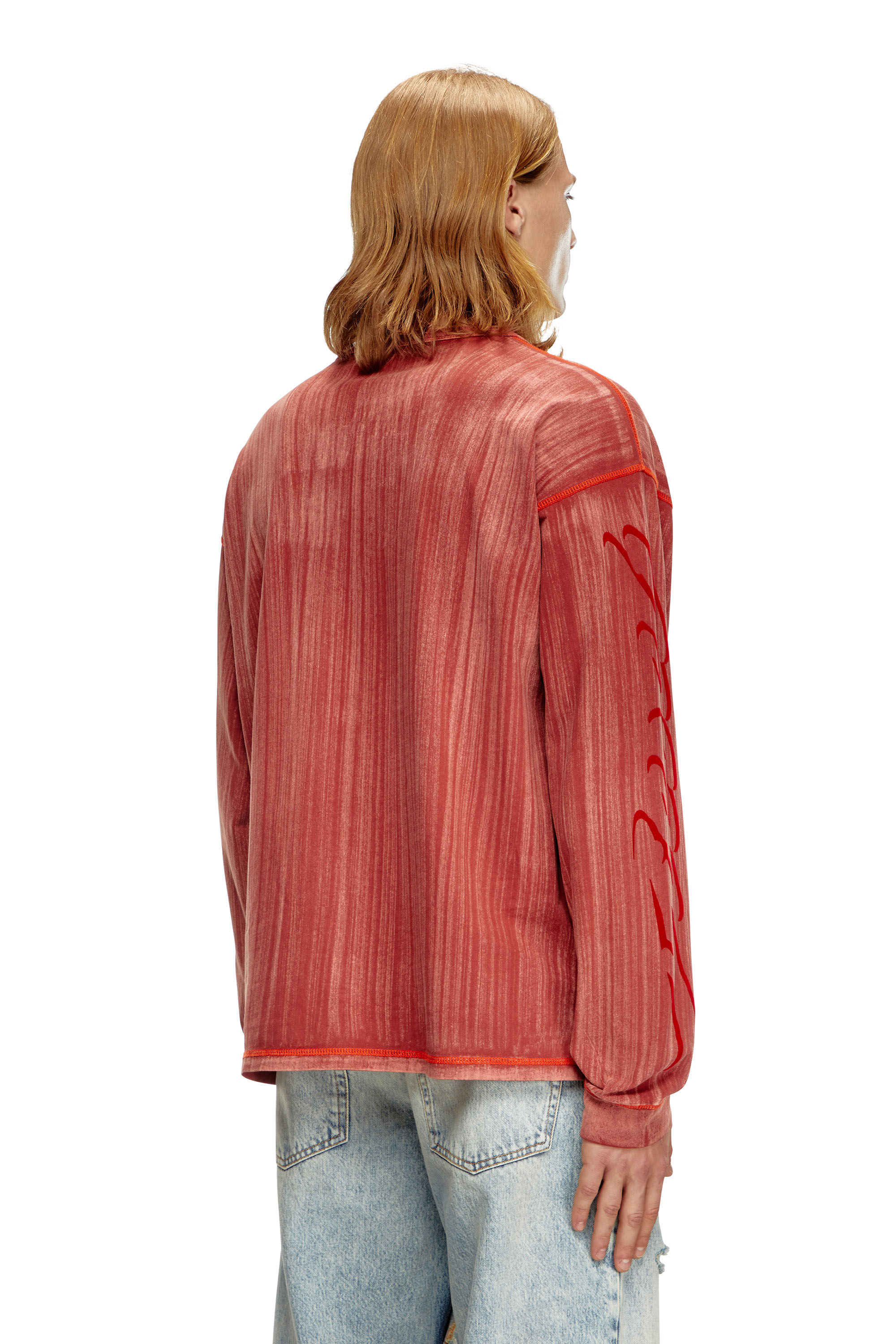 Diesel - T-BOXT-LS-Q2, Male's Long-sleeve T-shirt with brushstroke fading in レッド - 4