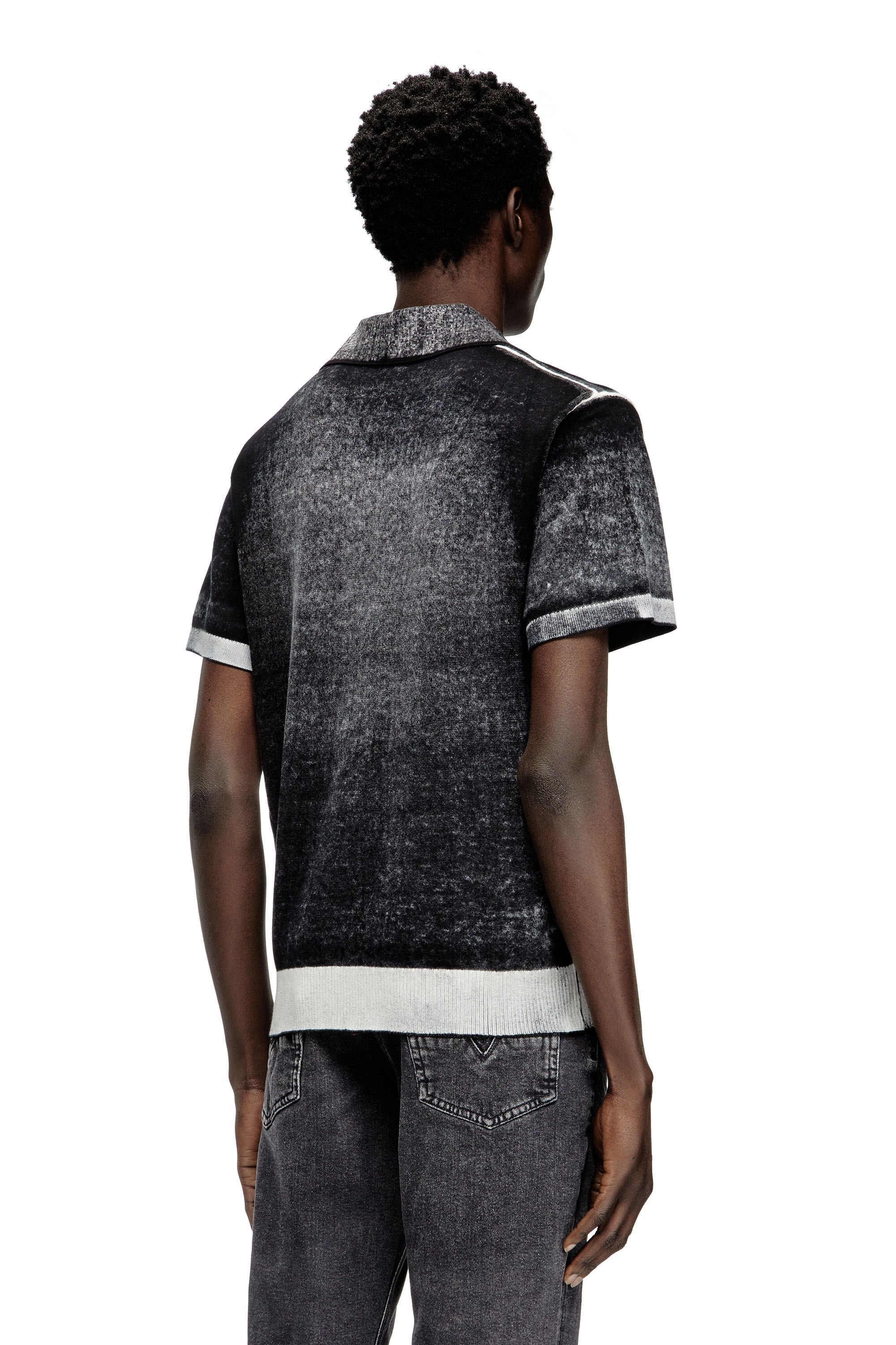 Diesel - K-LORENZO-SS, Male's Reverse-print short-sleeve polo jumper in ブラック - 2