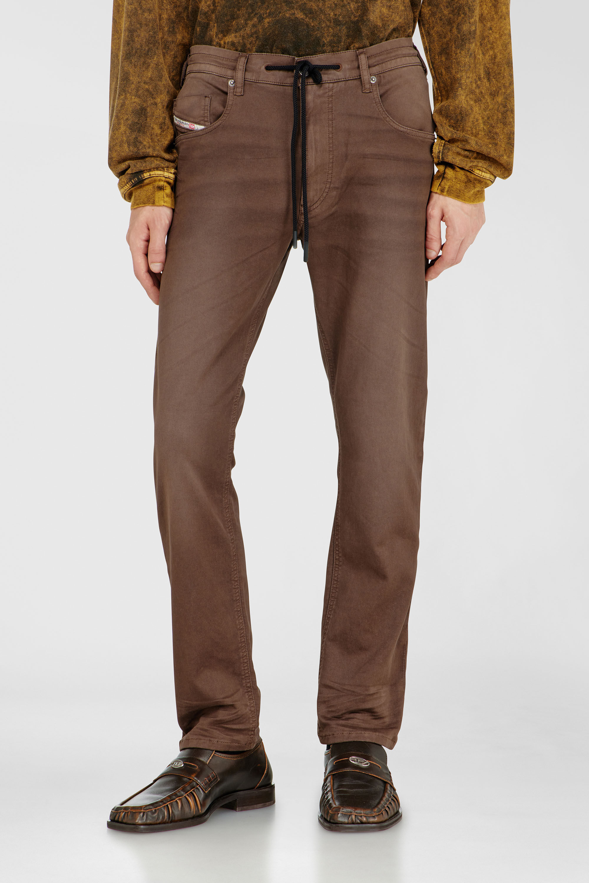 Diesel - Male's Regular 2032 D-Krooley Joggjeans&reg; 0670M, ブラウン - 3
