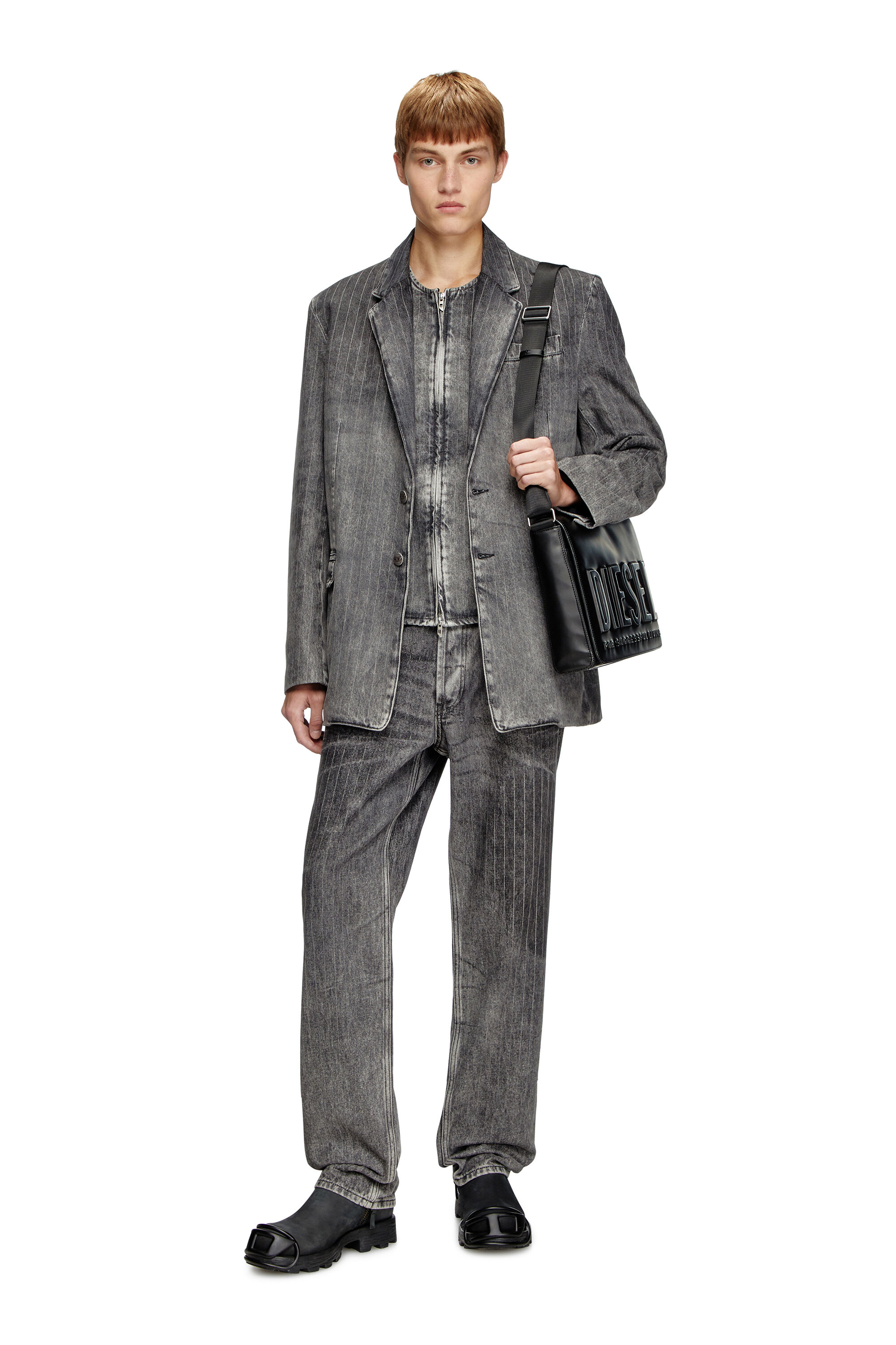 Diesel - DSL 3D MESSENGER S X, Male's Dsl 3D-Messenger bag in brushed PU in ブラック - 1