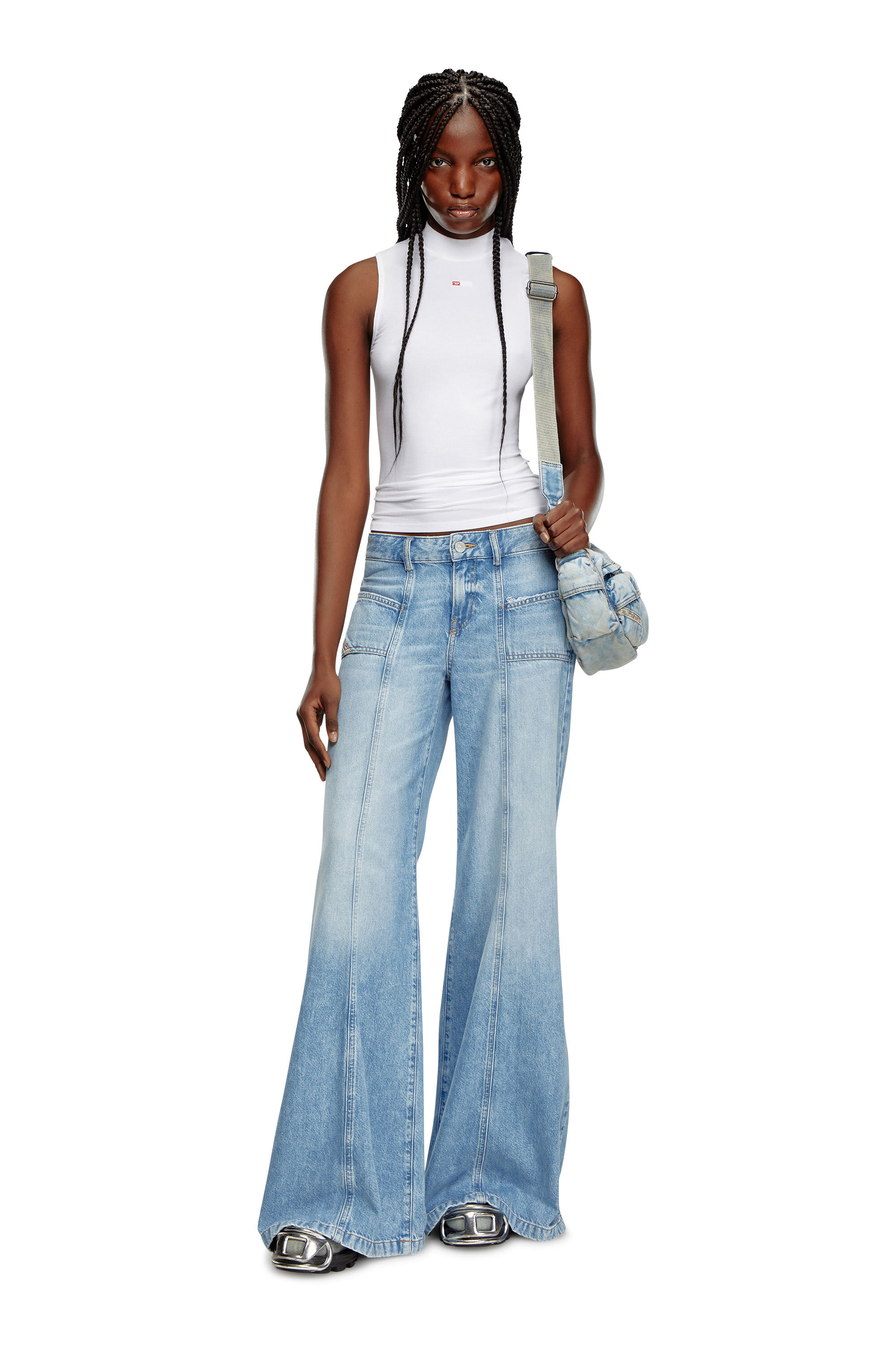Diesel - Female's Flare Jeans D-Akii 09J88, ライトブルー - 1