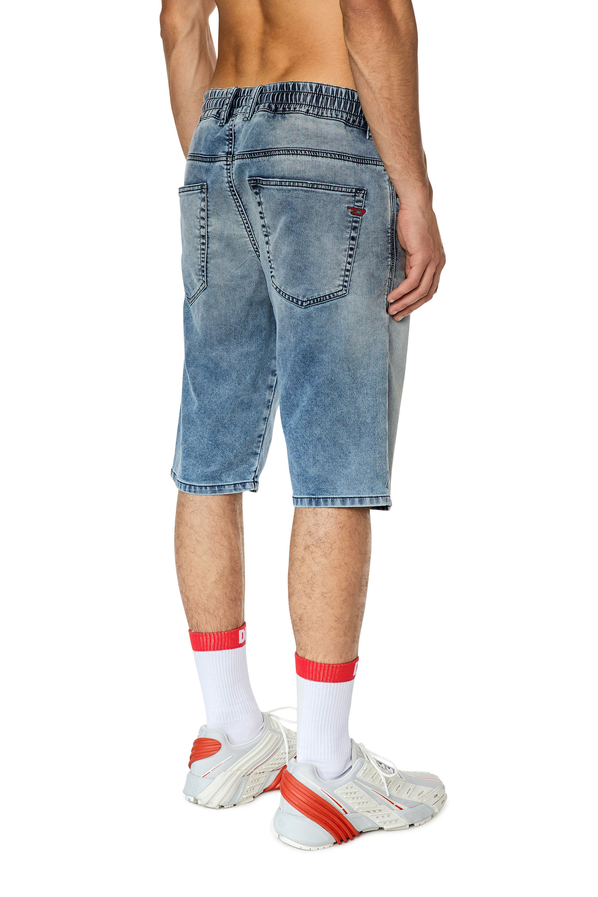 Diesel - D-KROOLEY-SHORT JOGG, Male's デニム リヨセル ショートパンツ ジョグジーンズ in ミディアムブルー - 5