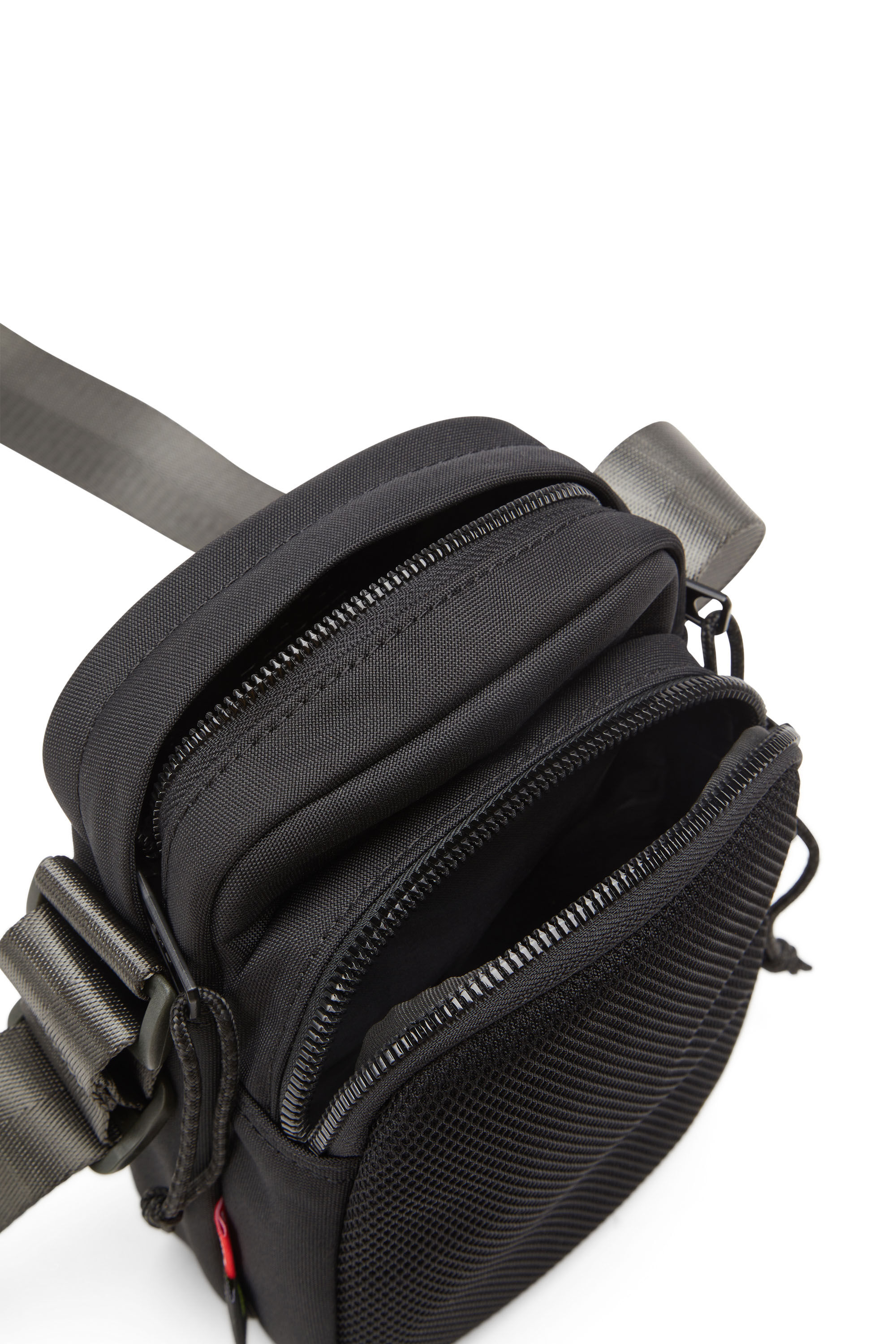 URBN NET CROSSBODY （MEN）: コーデュラとメッシュのクロスボディ