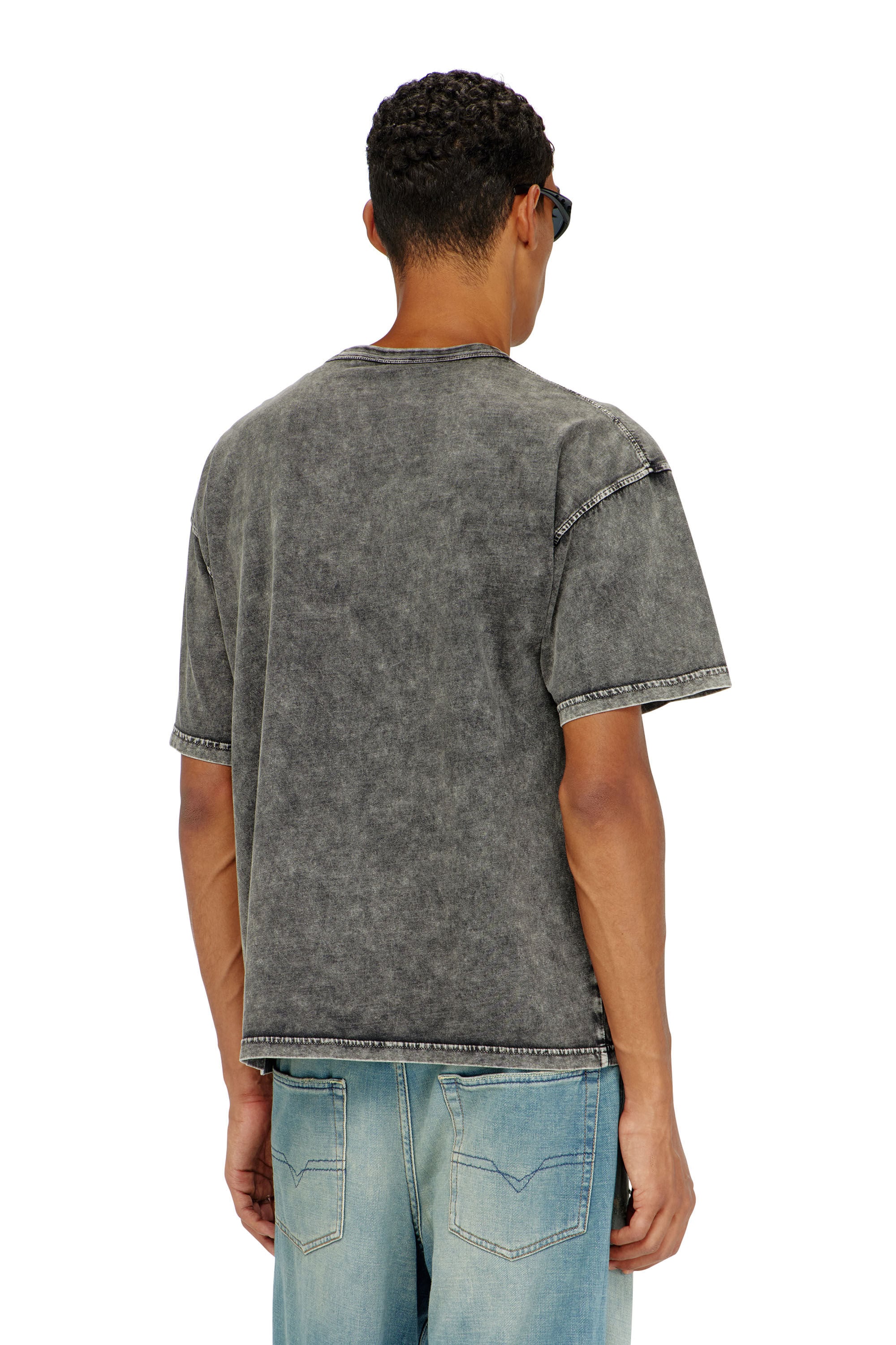 Diesel - T-BOXT-DEN, Male's Tシャツ in ブラック - 4