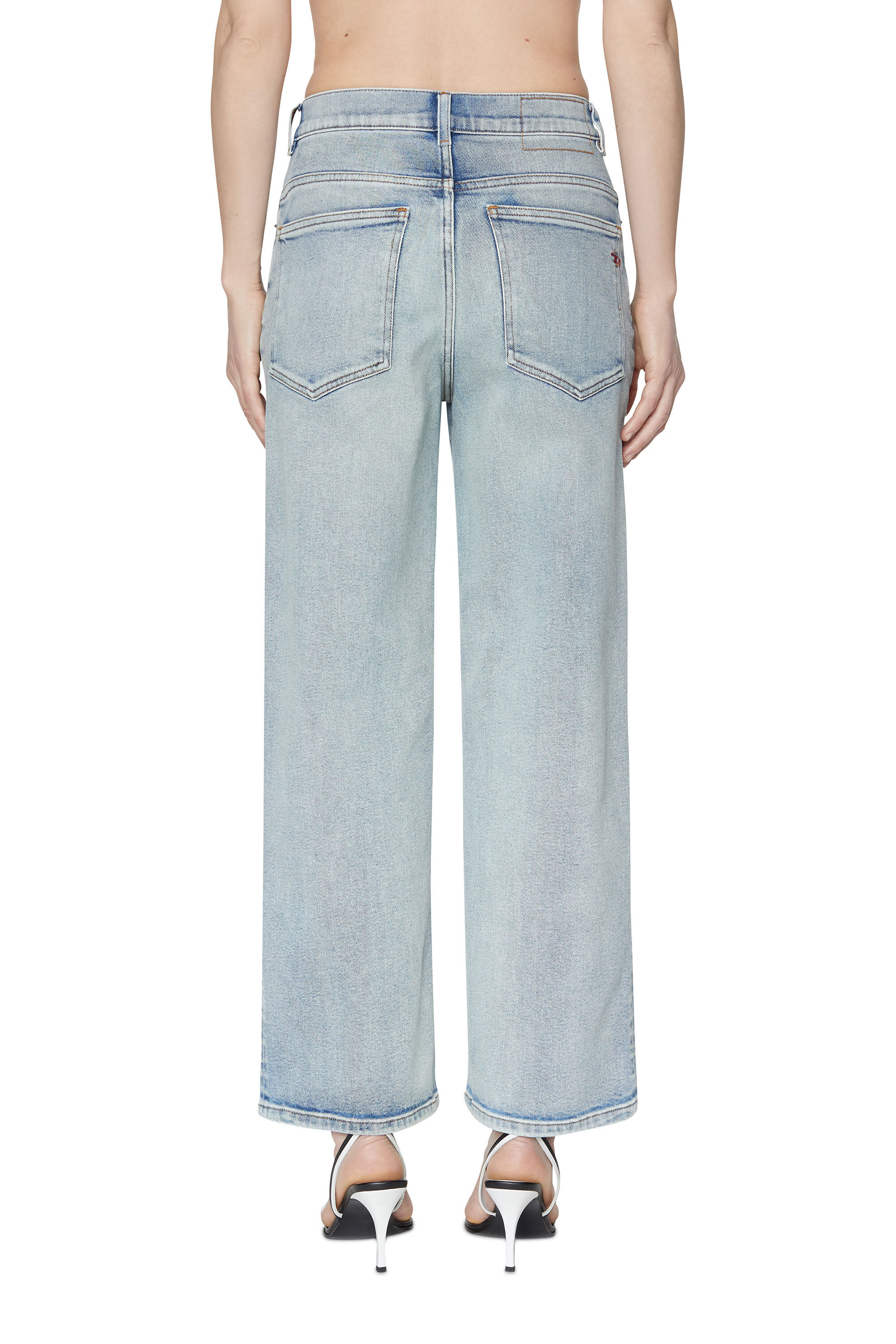 Diesel - Bootcut and Flare Jeans 2000 Widee 09C08, Female's ブーツカットフレア Jeans - 2000 Widee in ライトブルー - 5