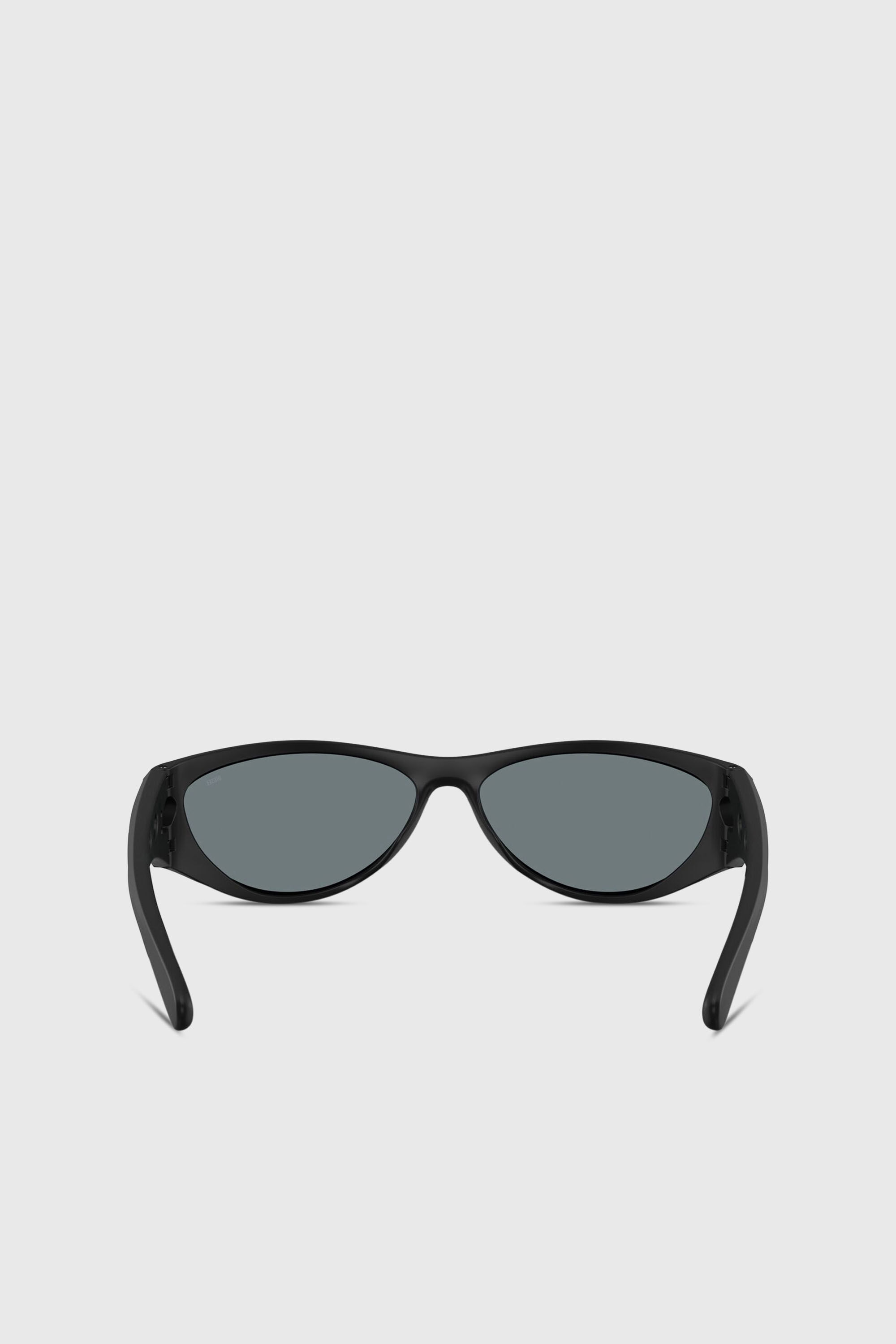 0DL3004U Cat-eye style sunglasses｜ブラック｜ウィメンズ｜DIESEL