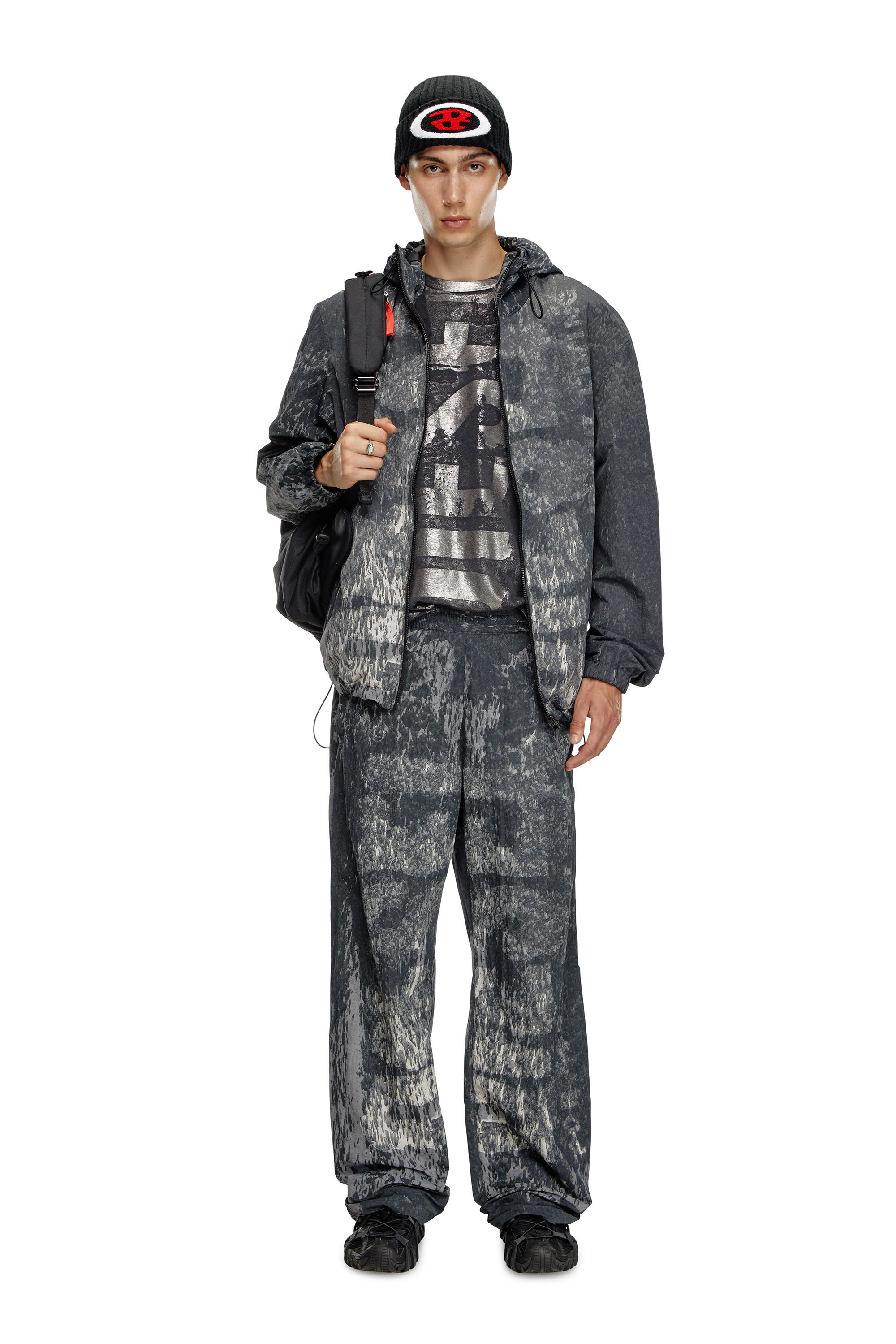 P-BRICK Printed trousers in wrinkled nylon｜ブラック｜メンズ