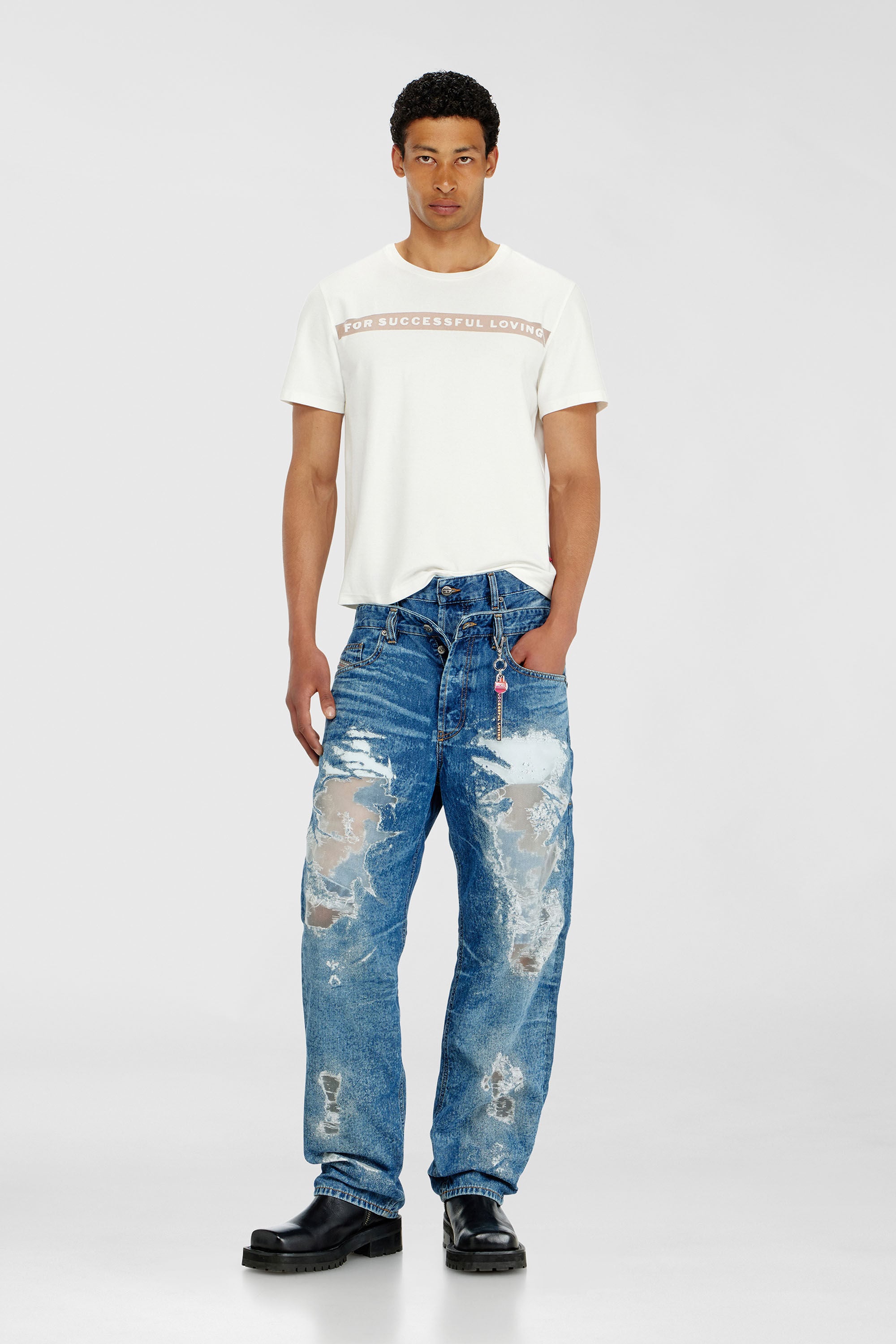 Diesel - PR-T-NOTS-CHI-R, Unisex's T-shirt with For Successful Loving logo in ホワイト - 1