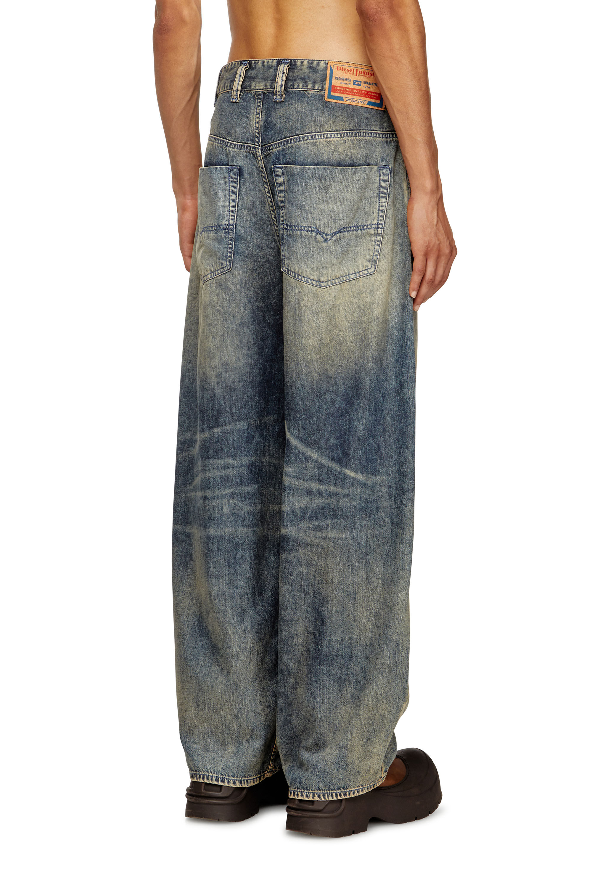 Diesel - Male's Relaxed Jeans 1997 D-Enim-M 0CEBB, ミディアムブルー - 4