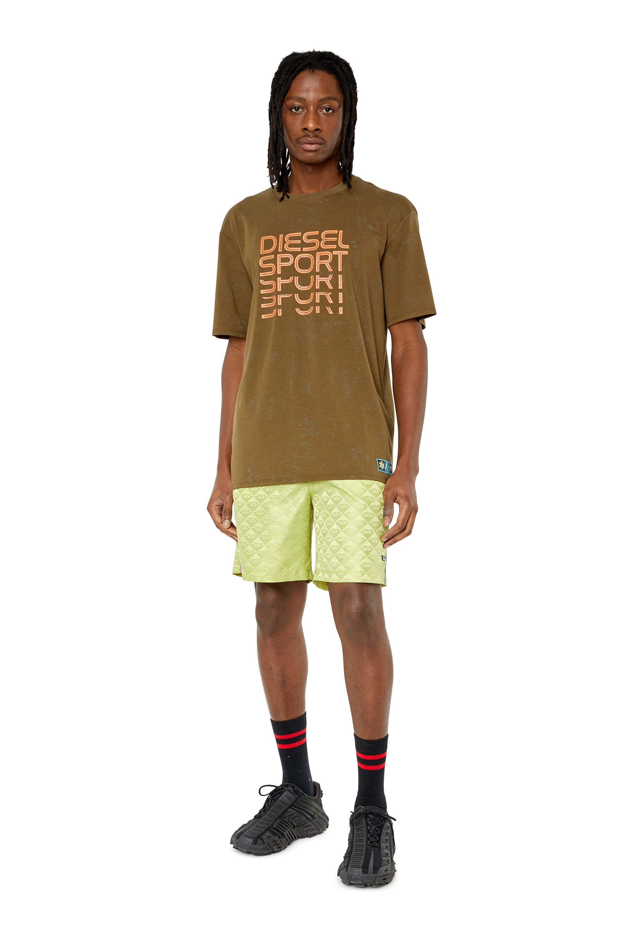 Diesel - AMWB-LESLIE-HT28, Male's トラックハーフパンツ トレーニング DIESEL SPORT in グリーン - 1
