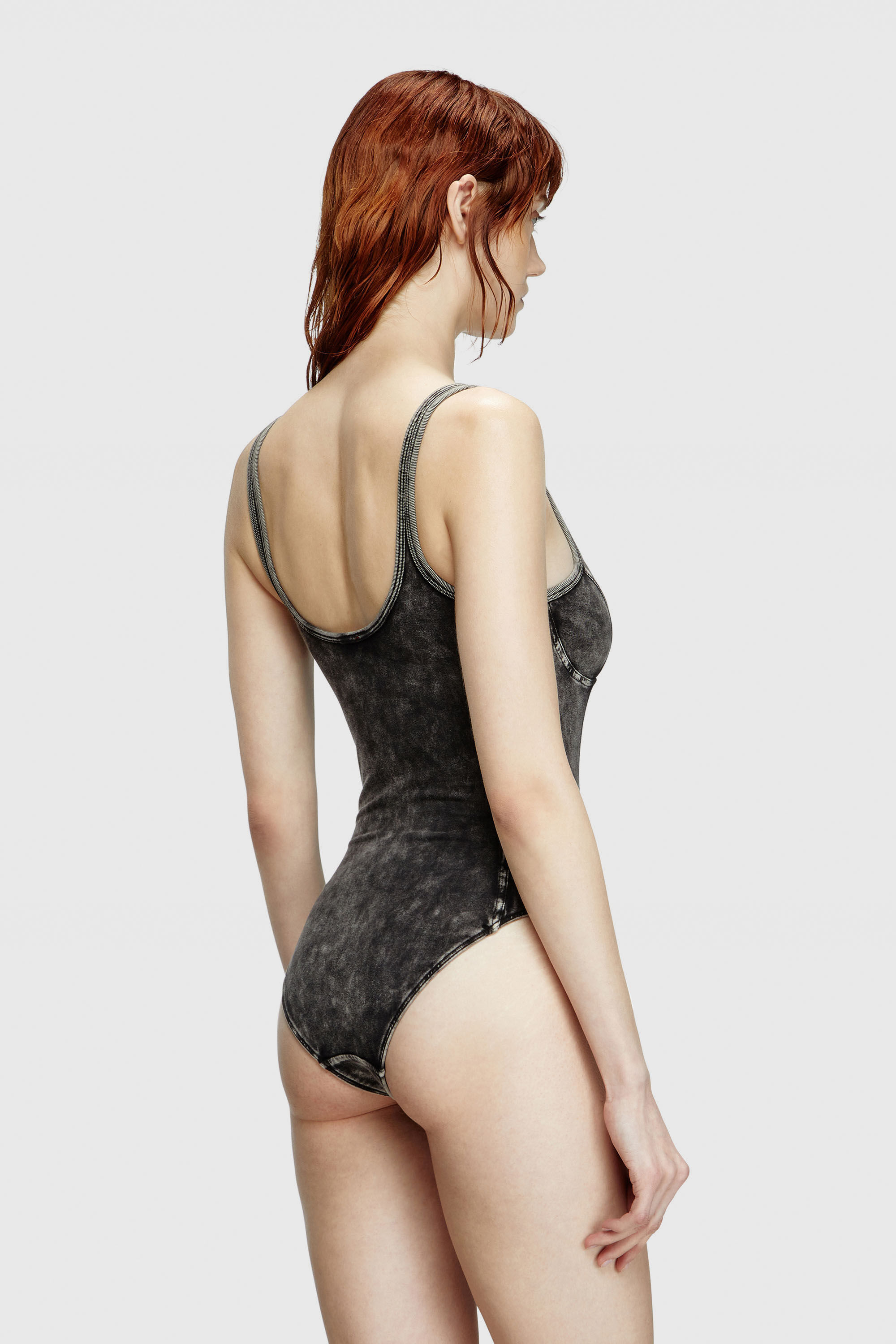 BODY SUIT