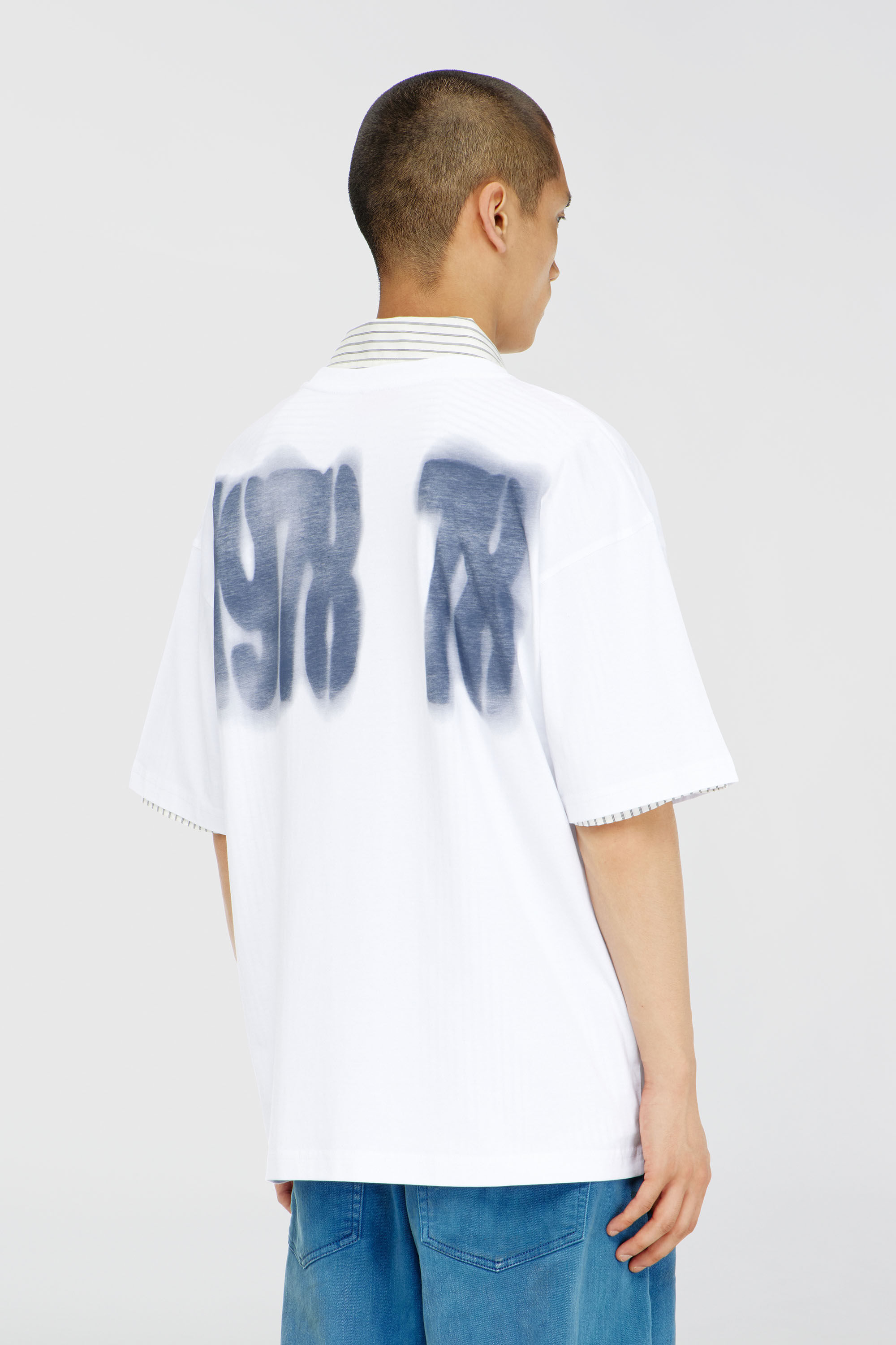 Diesel - T-BOXT-AA19, Male's Tシャツ in ホワイト - 4