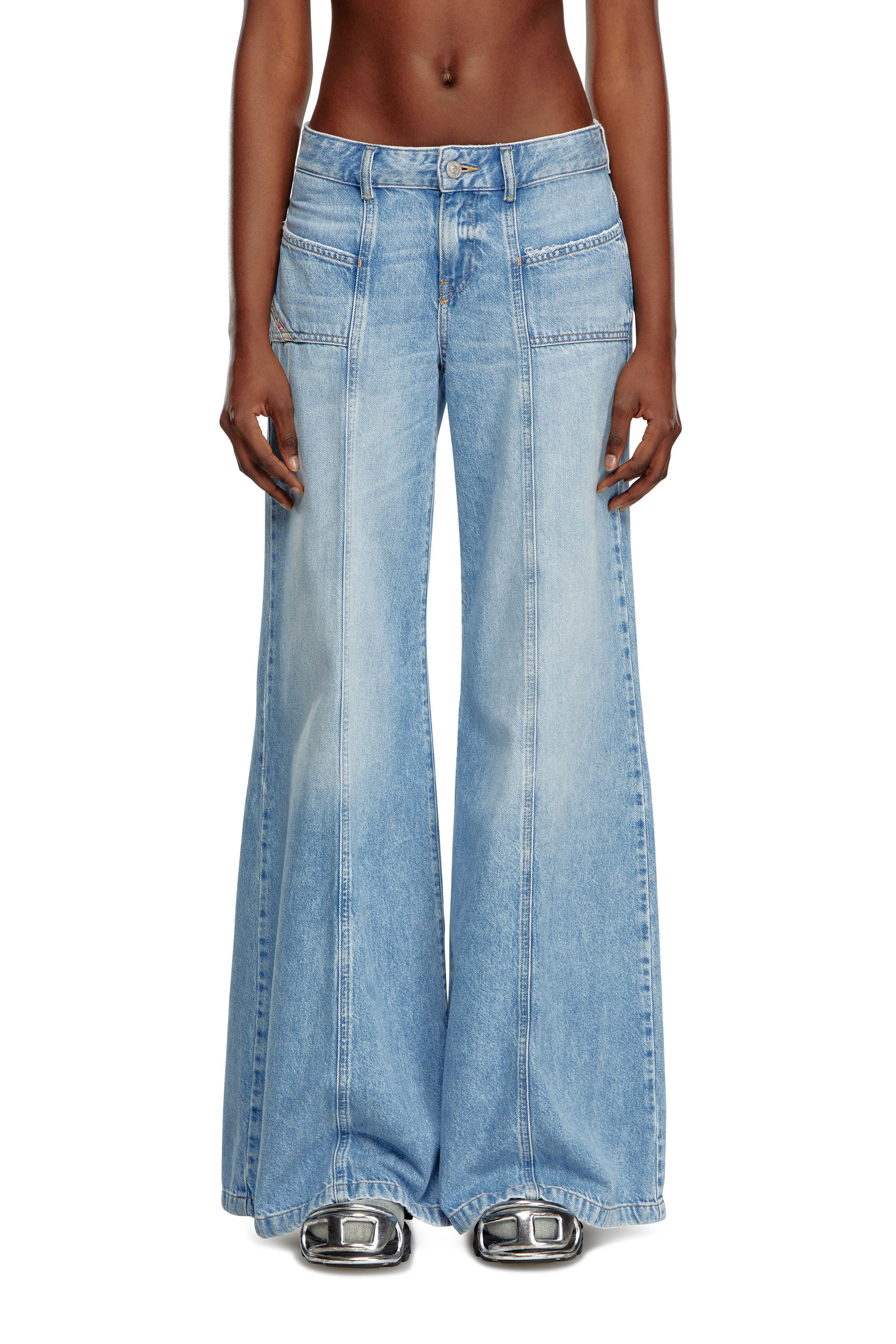 Diesel - Female's Flare Jeans D-Akii 09J88, ライトブルー - 3