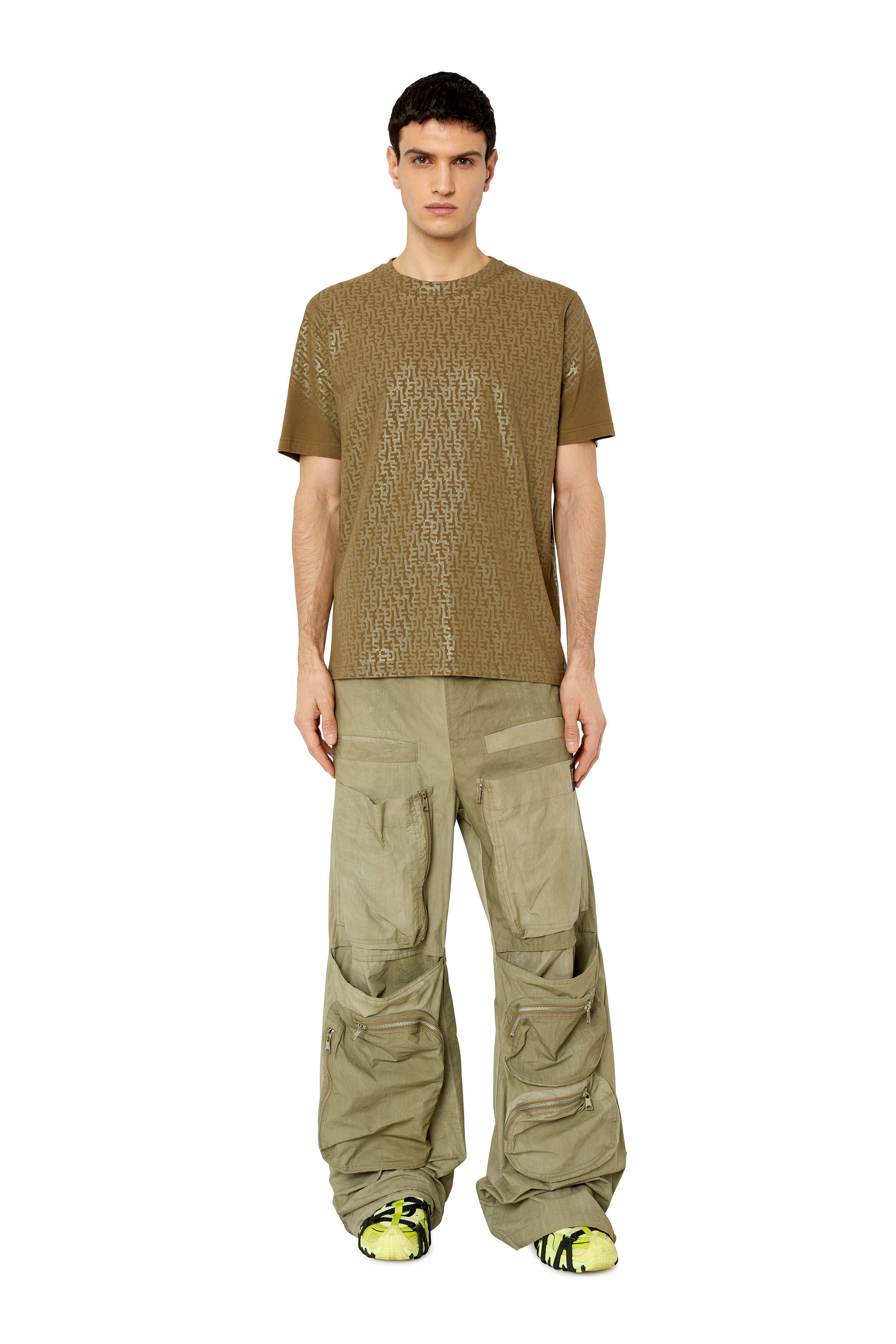 Diesel - T-JUST-MONO, Male's Ｔシャツ モノグラム ラバープリント in Brown - 1