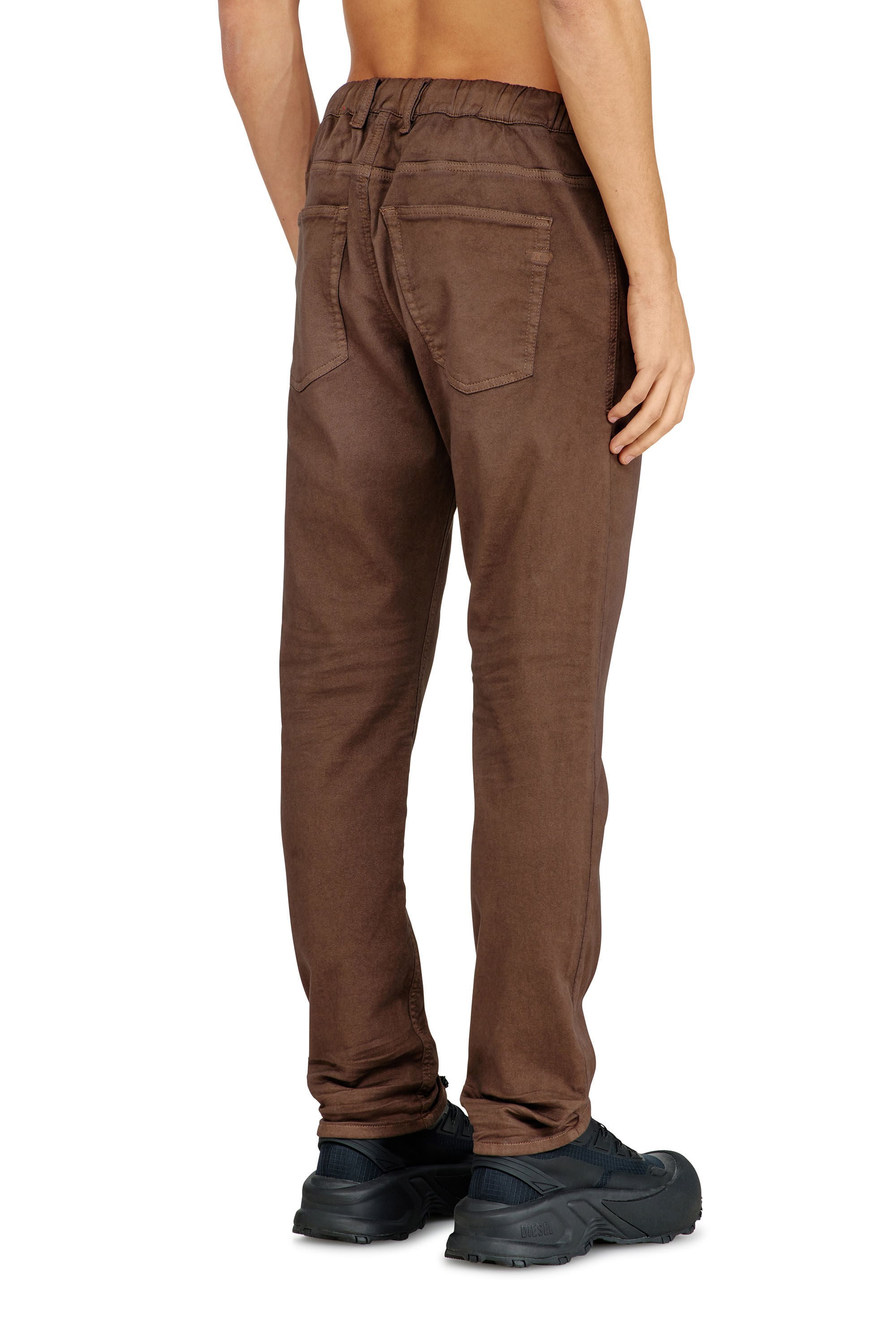 Diesel - Male's Regular 2032 D-Krooley-BW Joggjeans&reg; 0670M, ブラウン - 4