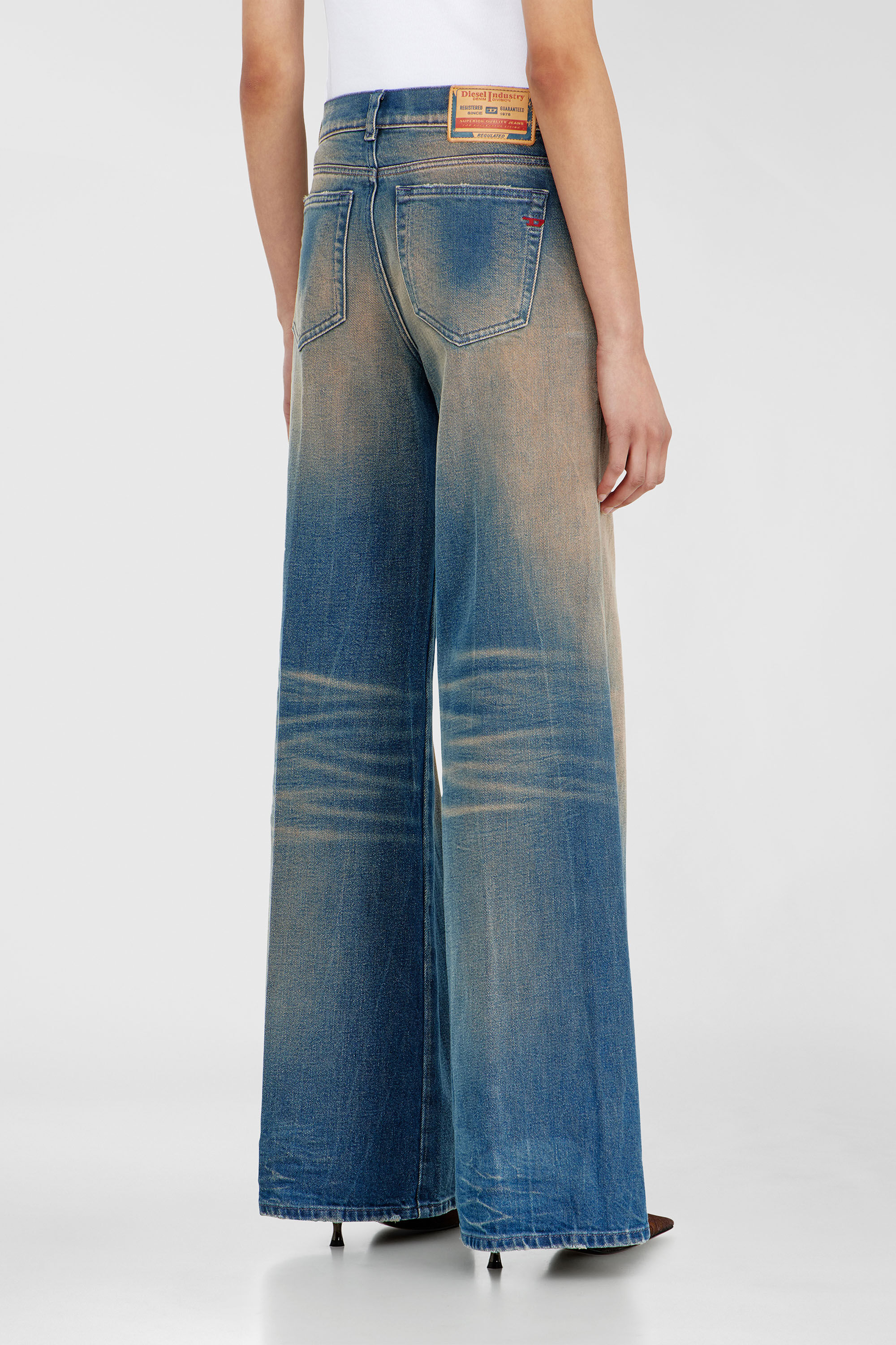 Diesel - Female's Flare Jeans 1978 D-Akemi 09P37, ダークブルー - 5