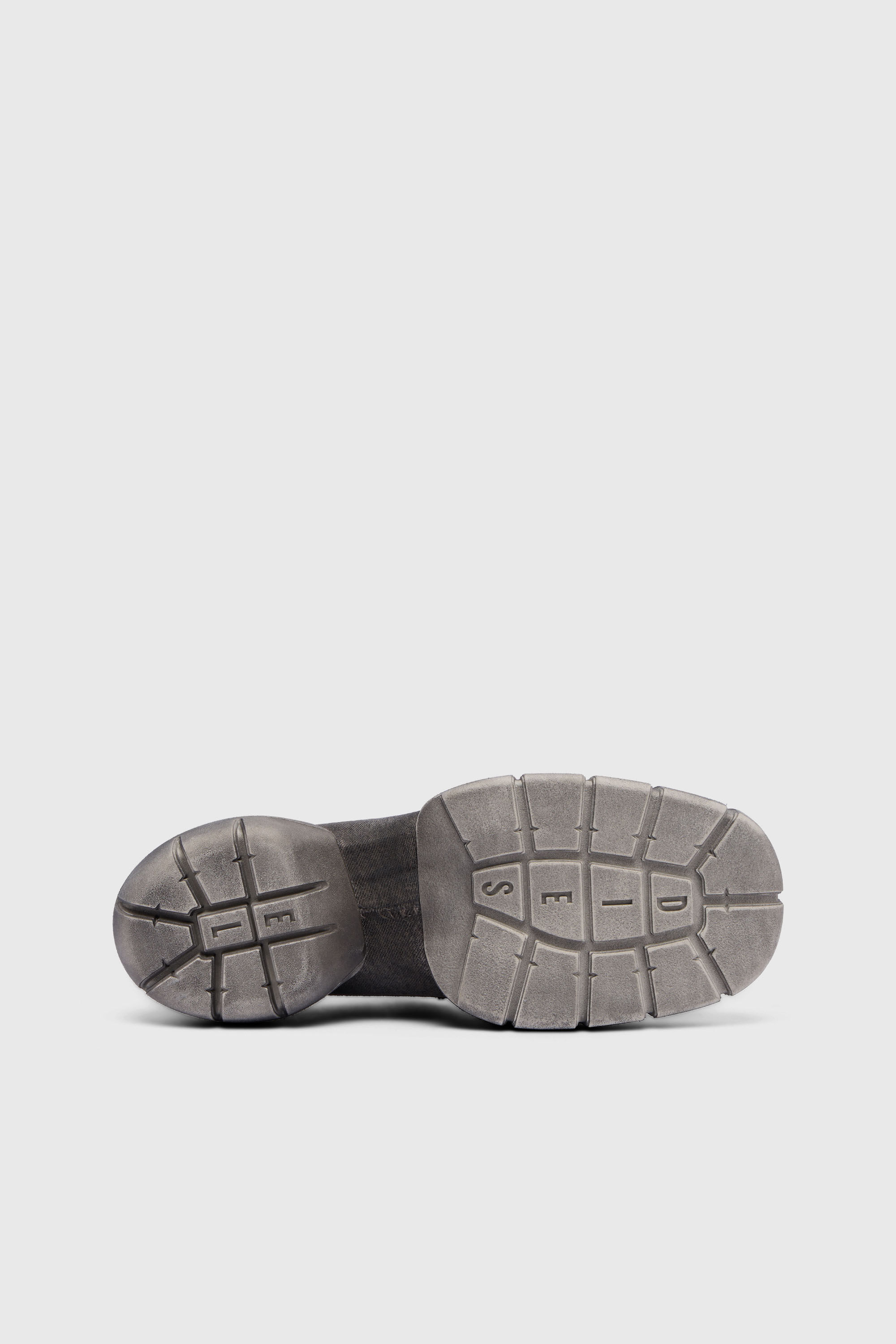 Diesel - D-MATHIEU SC, Male's D-Mathieu-Washed denim loafer with rubber sole in グレー - 4